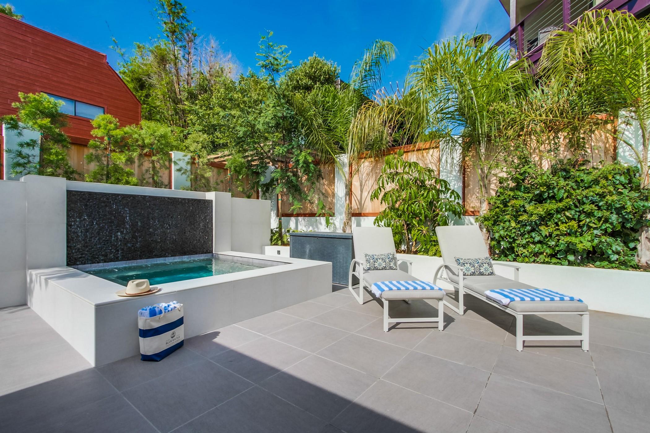 Oasis Del Mar 4 gallery image 1