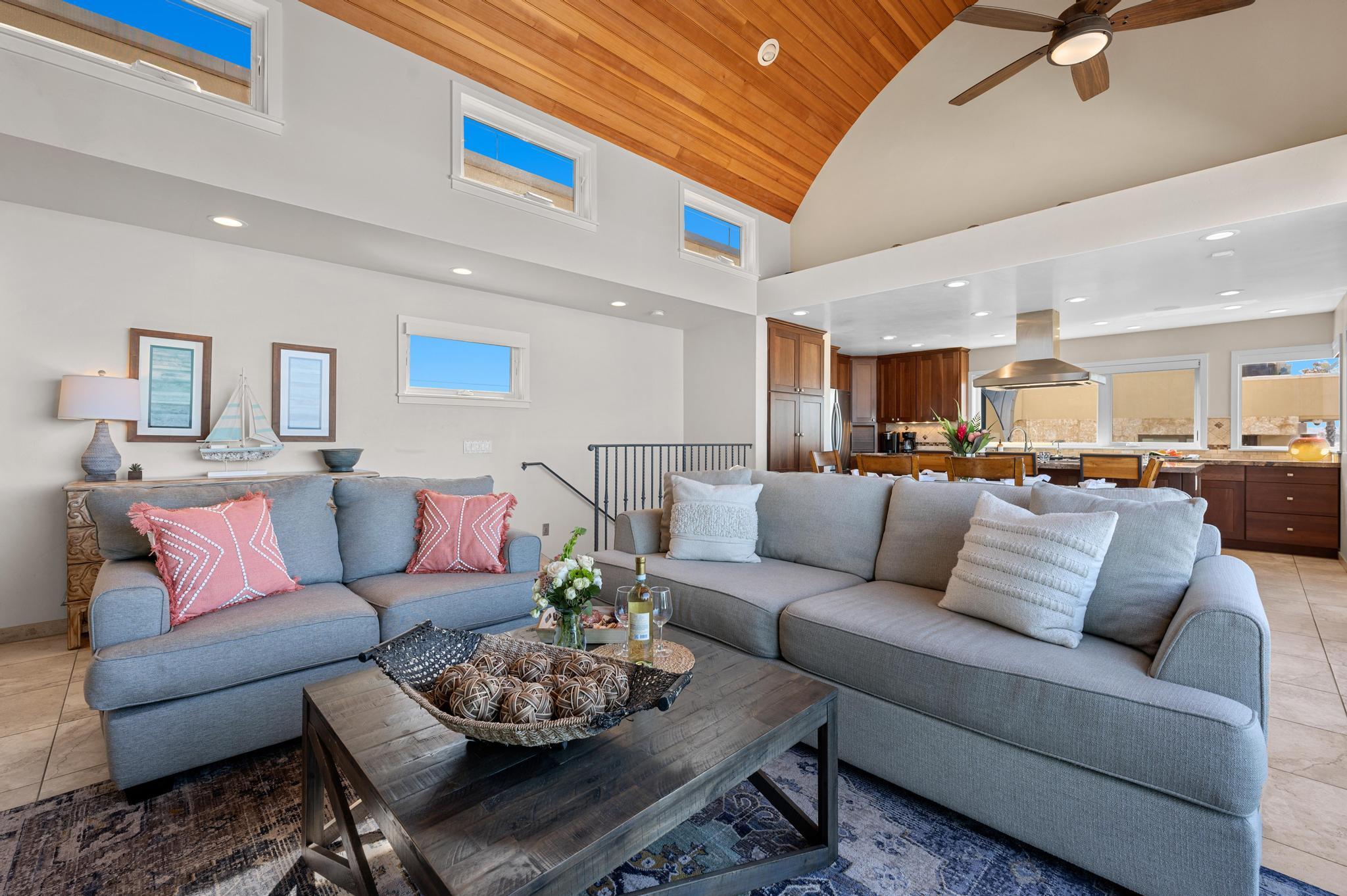 Cielo Mar | 4BR Oceanfront Escape + Rooftop gallery image 7