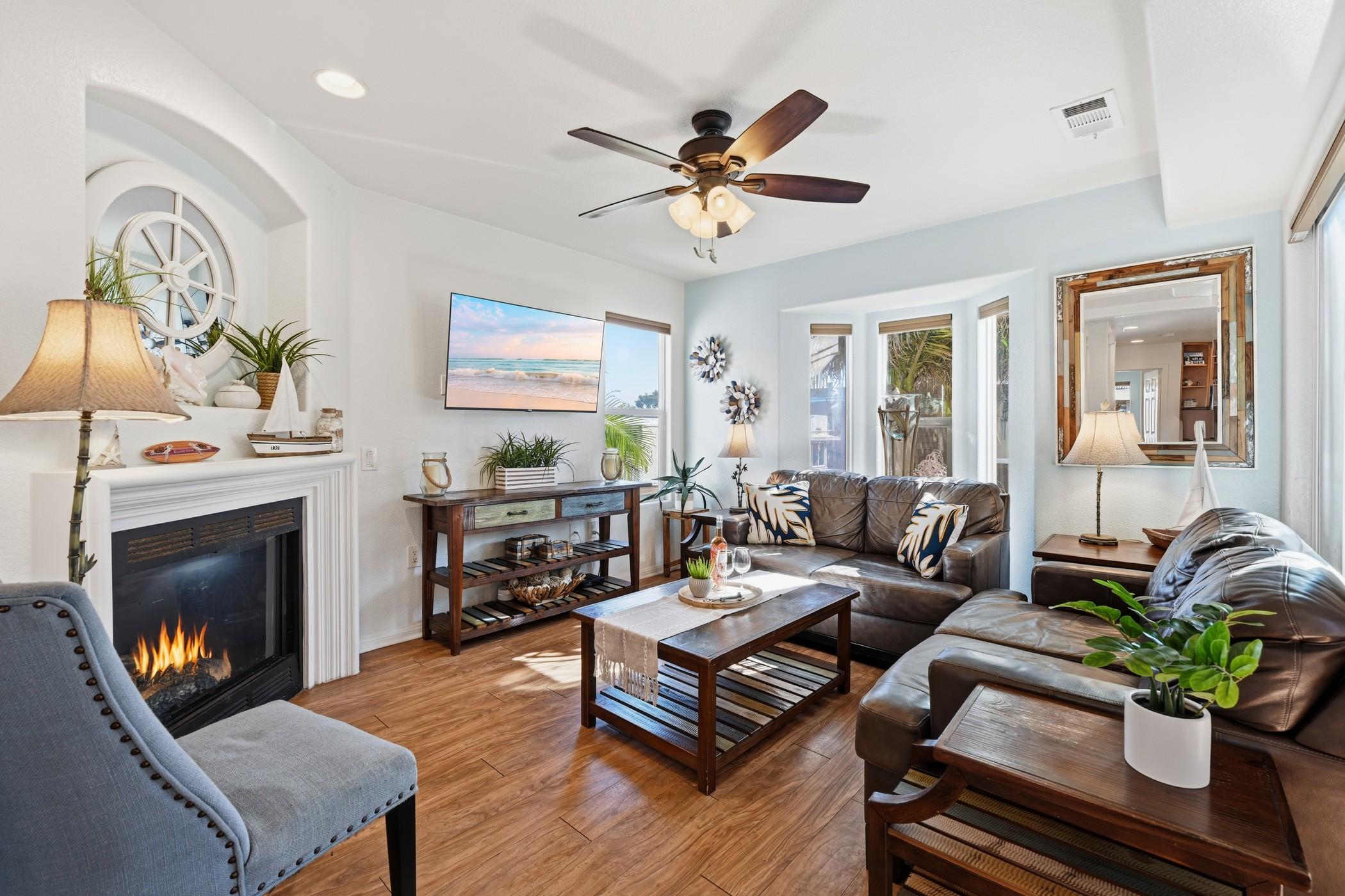 Nautical Beach House 2 gallery image 1