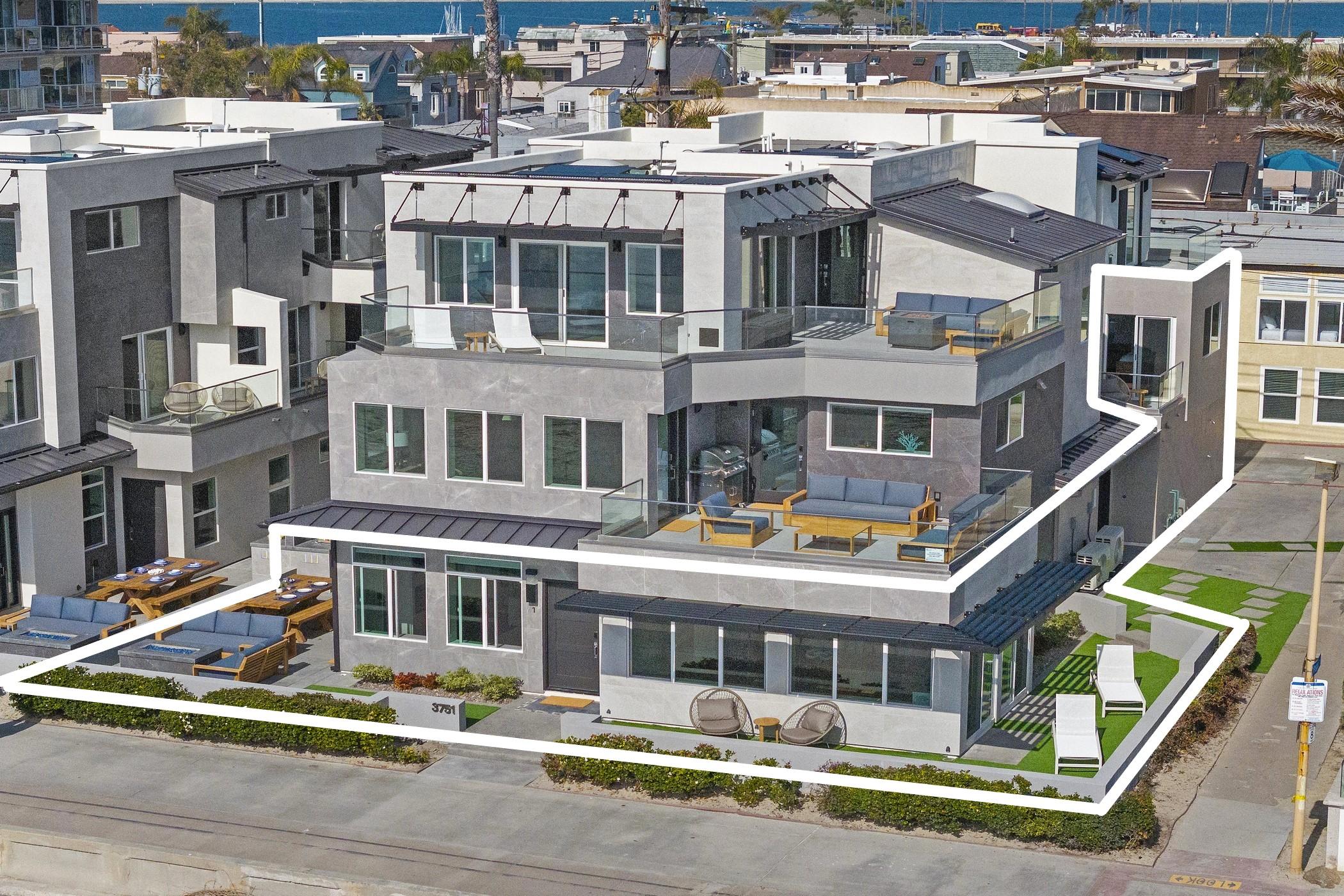 Bluewater Oceanfront 1 South gallery image 9
