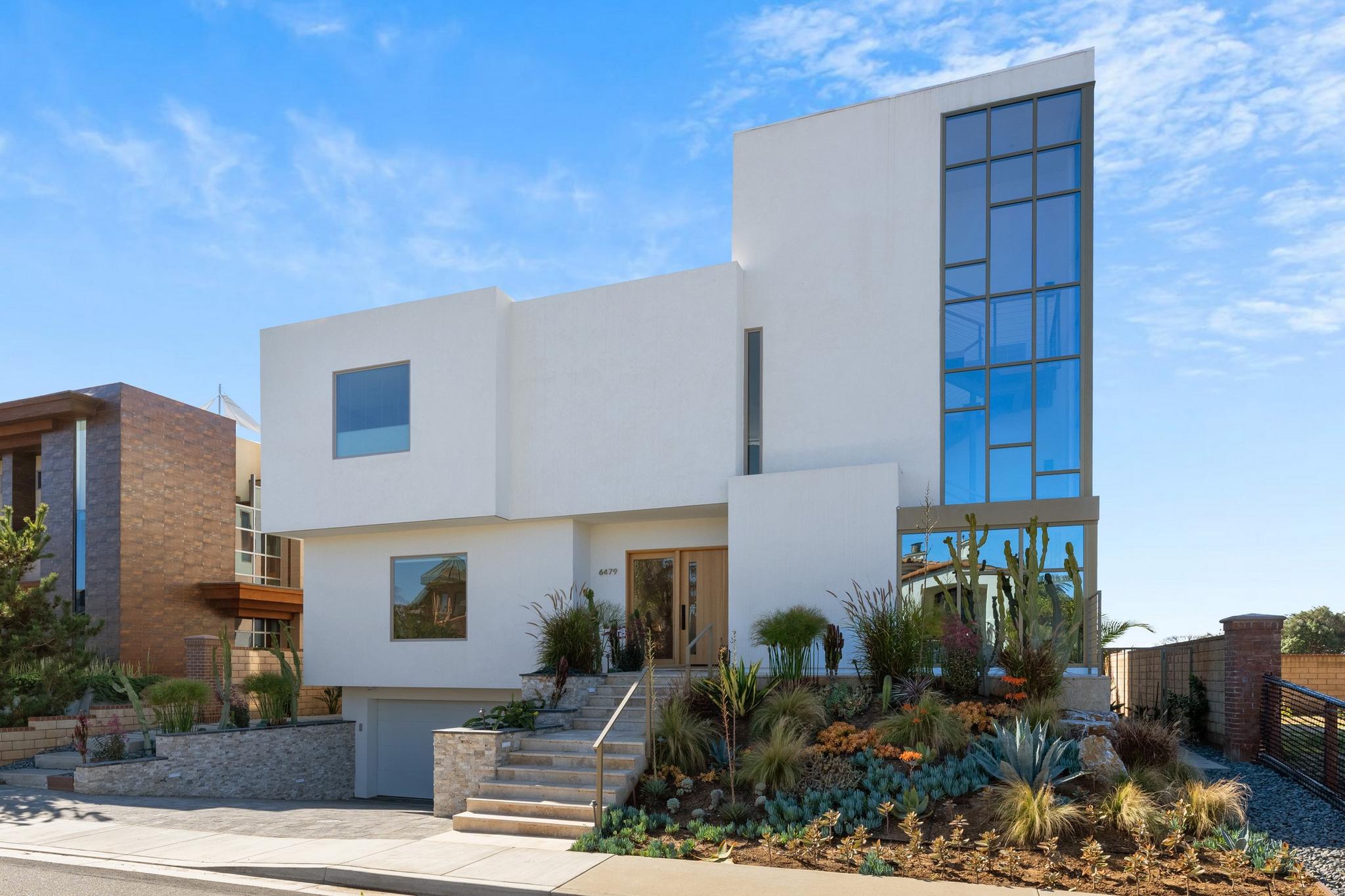 Surfside Carlsbad Estate gallery image 8