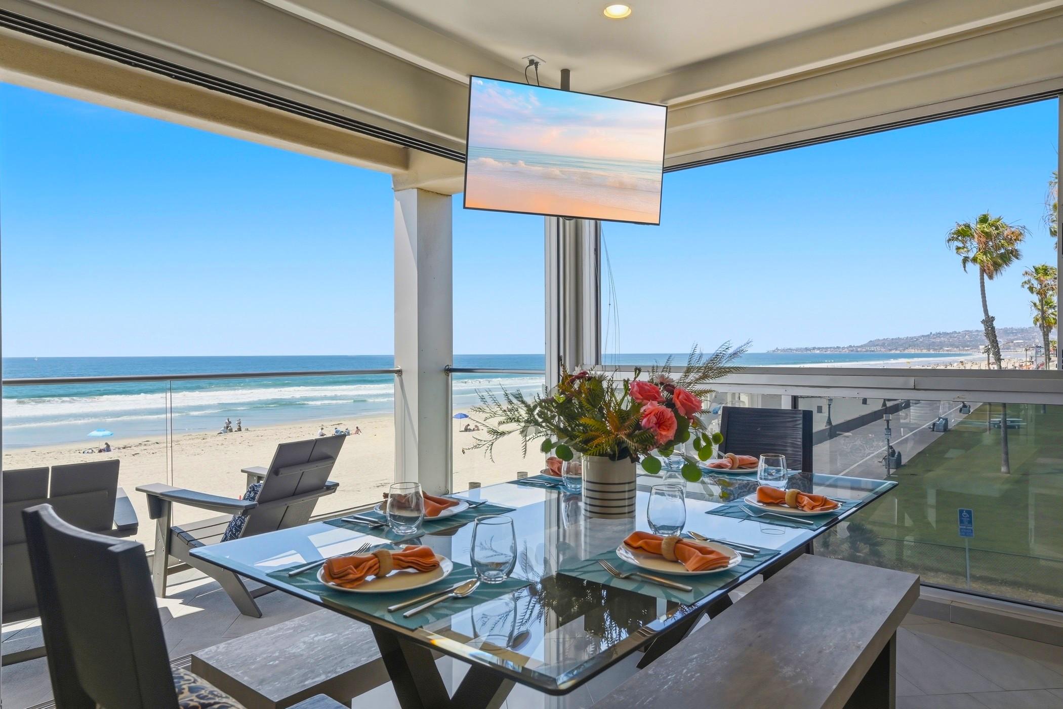 South Mission Beach Penthouse gallery image 4