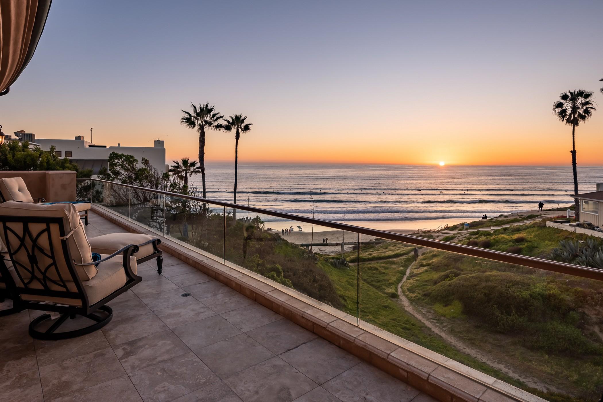 Crystal Shores Villa gallery image 1