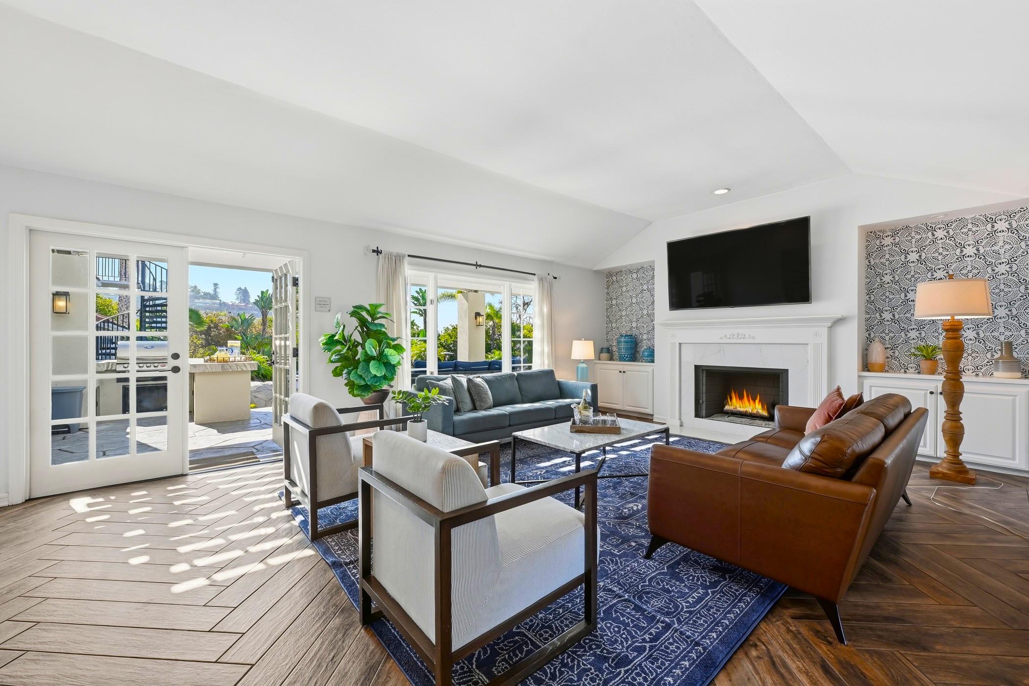 NEW HOME La Jolla Lifestyle Villa with Pool & Spa gallery image 8