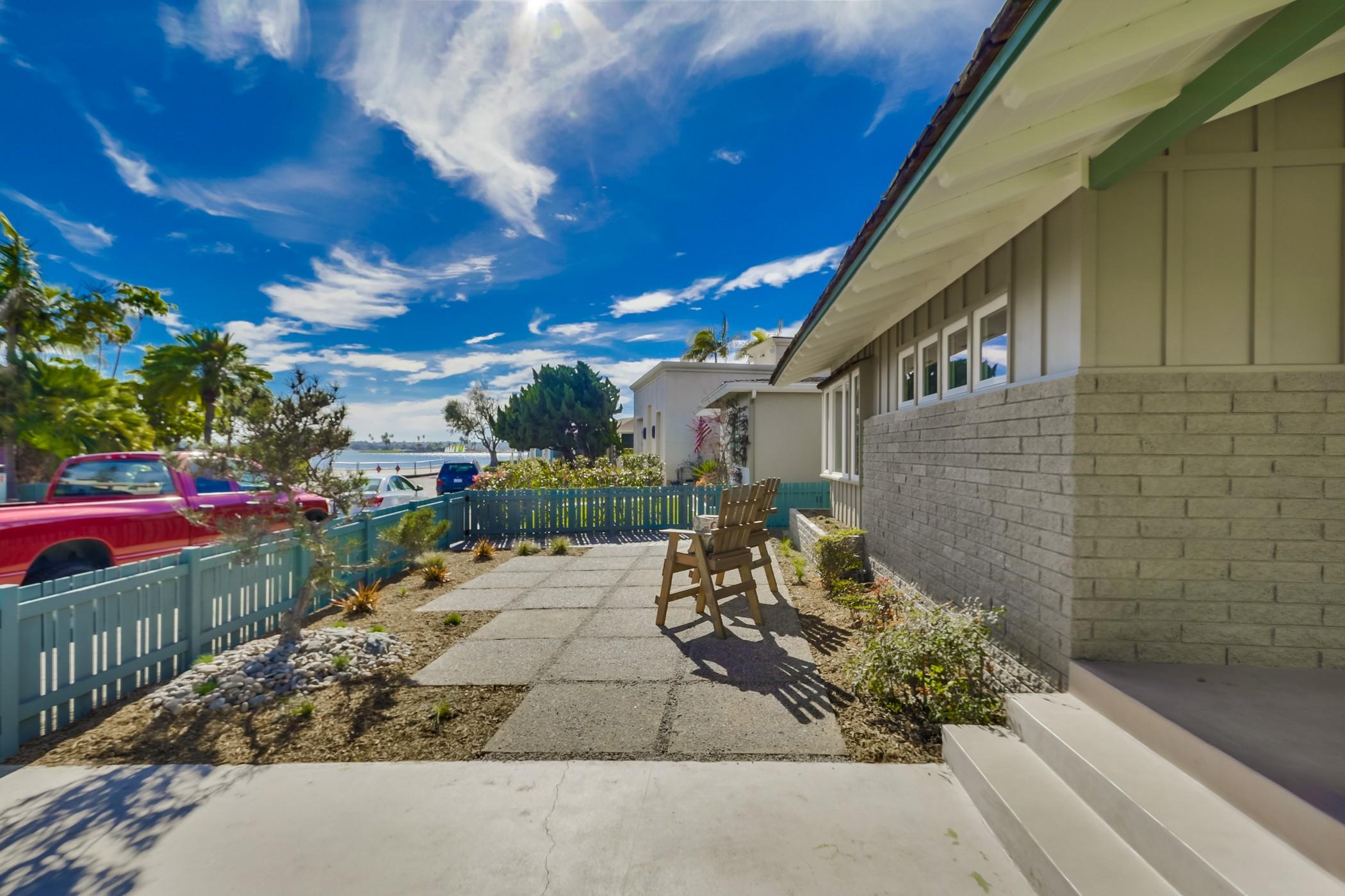 Mission Bay Classic Beach House gallery image 9