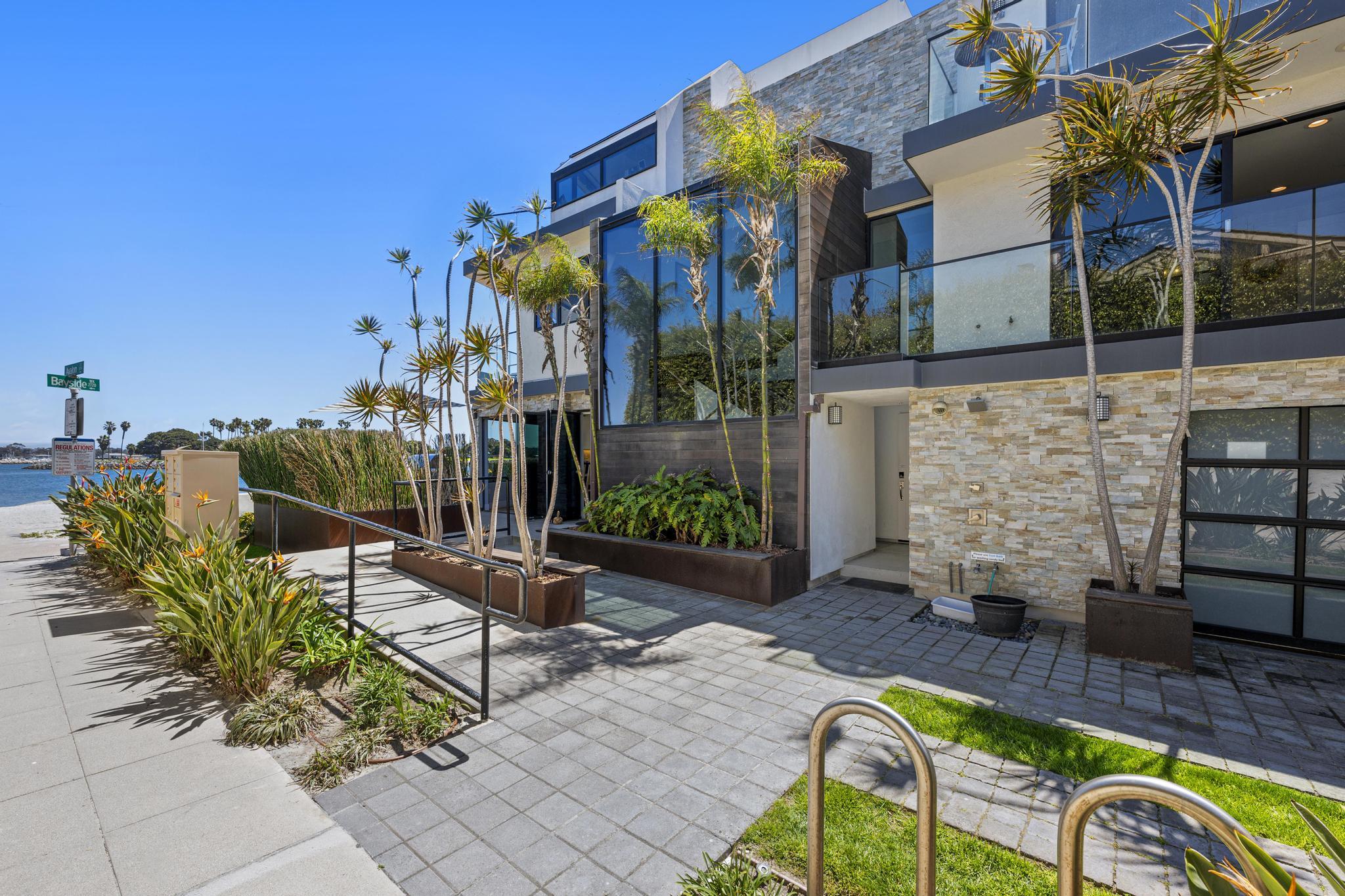 Bayside Retreat 2 gallery image 9