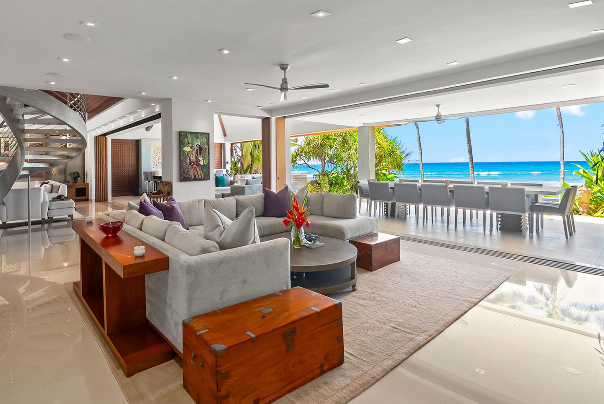 Diamond Head Beachfront Estate gallery image 3