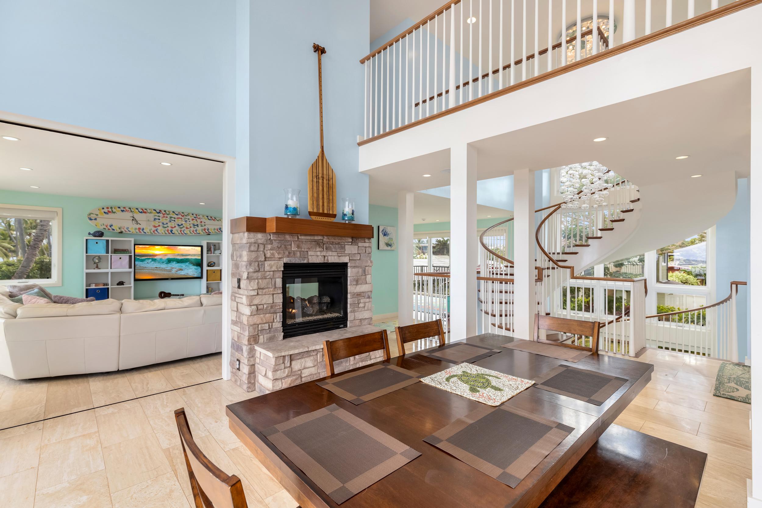 Waialua Beach House gallery image 9