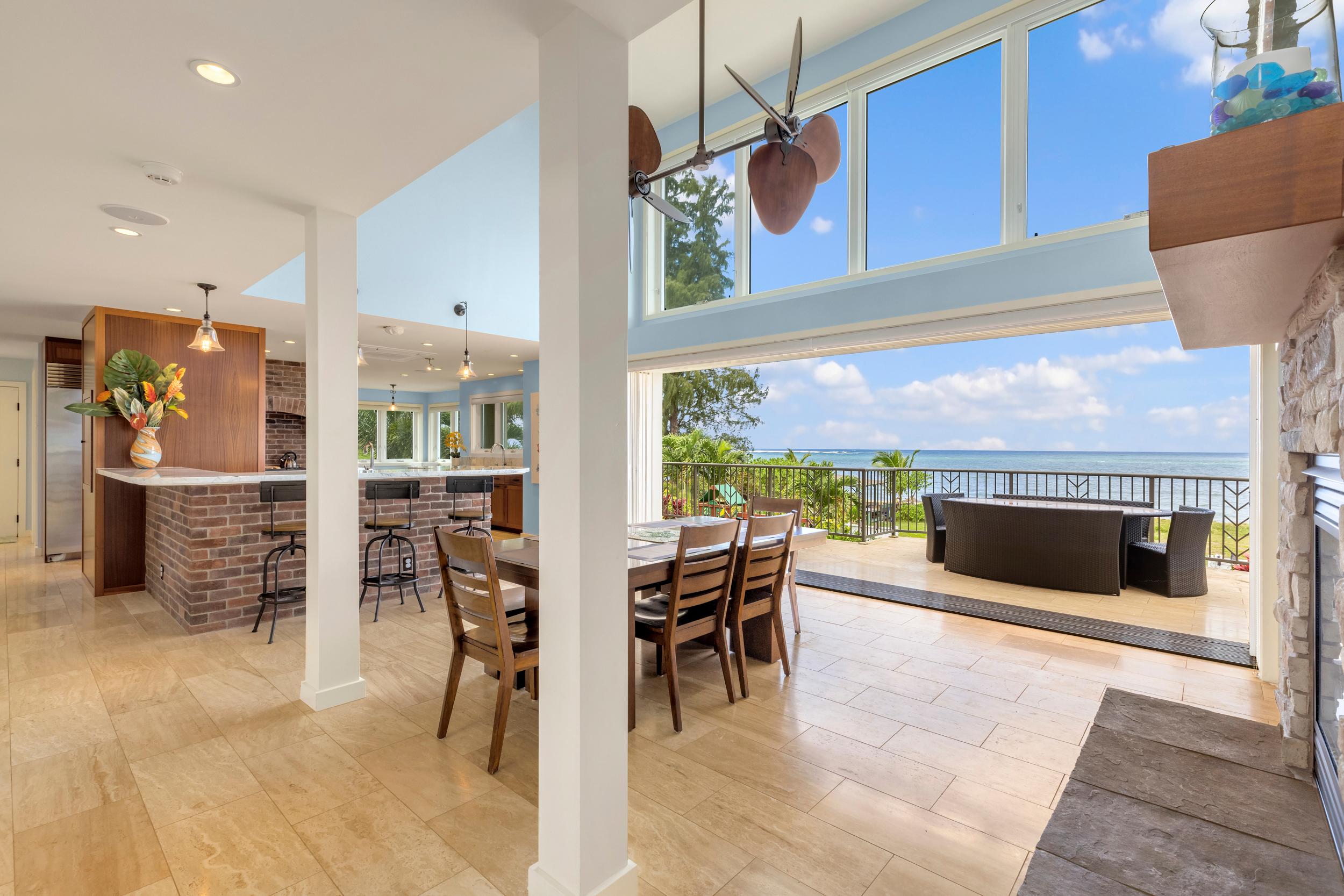 Waialua Beach House gallery image 8