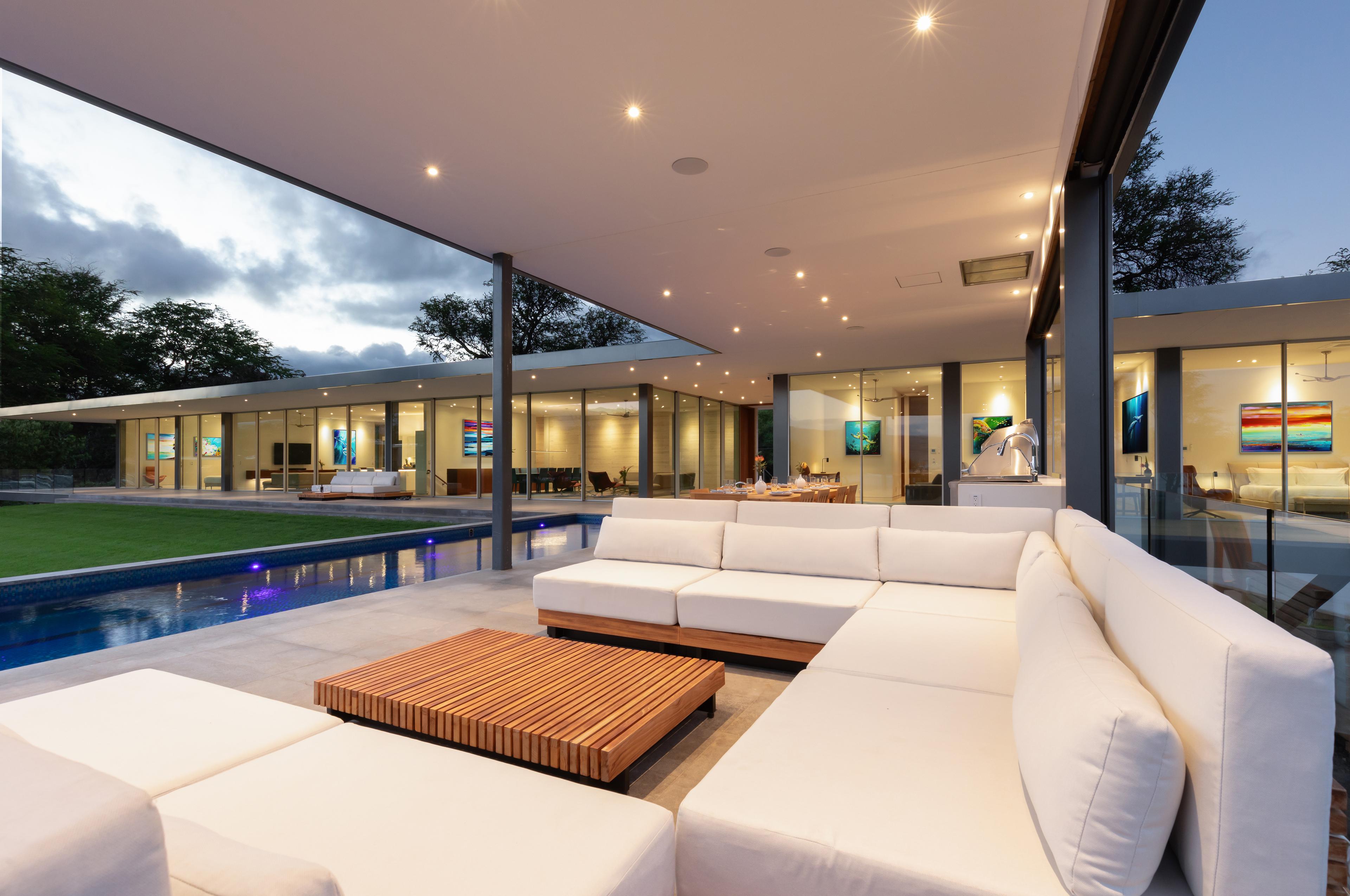 Puako’s Ocean Edge Modern Estate gallery image 8