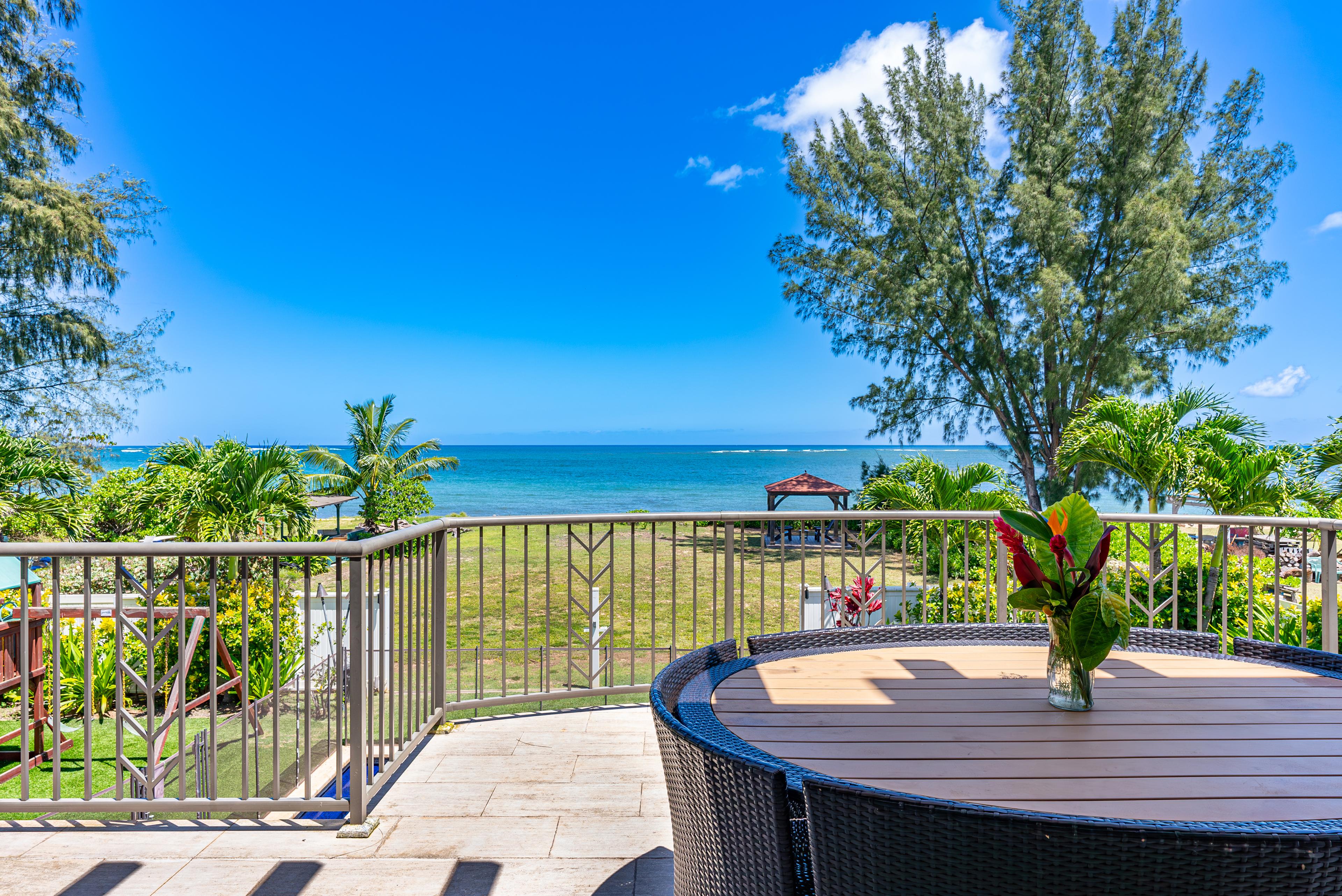 Waialua Beach House gallery image 3