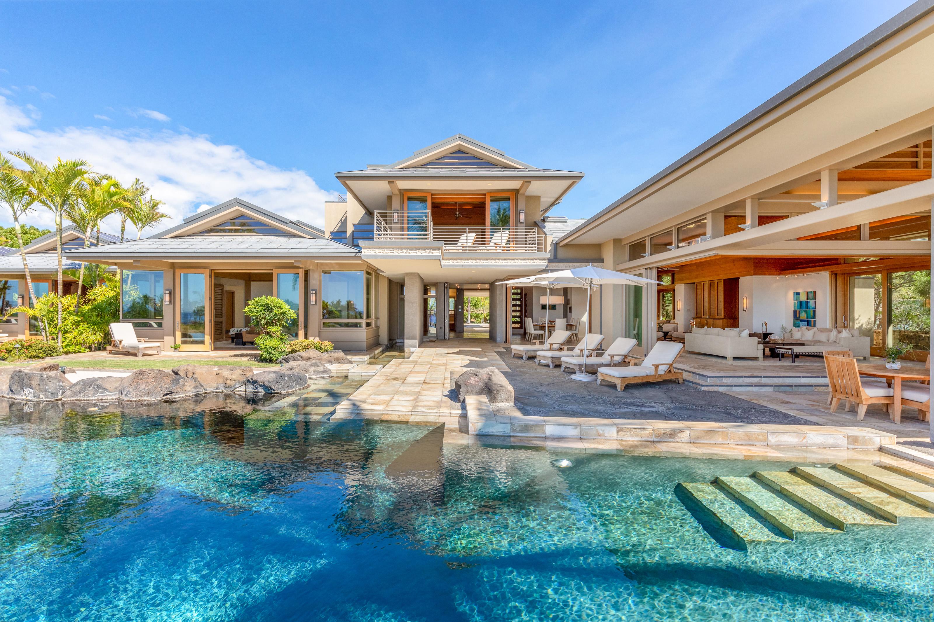 Mauna Kea Resort Bluffs 22 - The Beach House gallery image 1