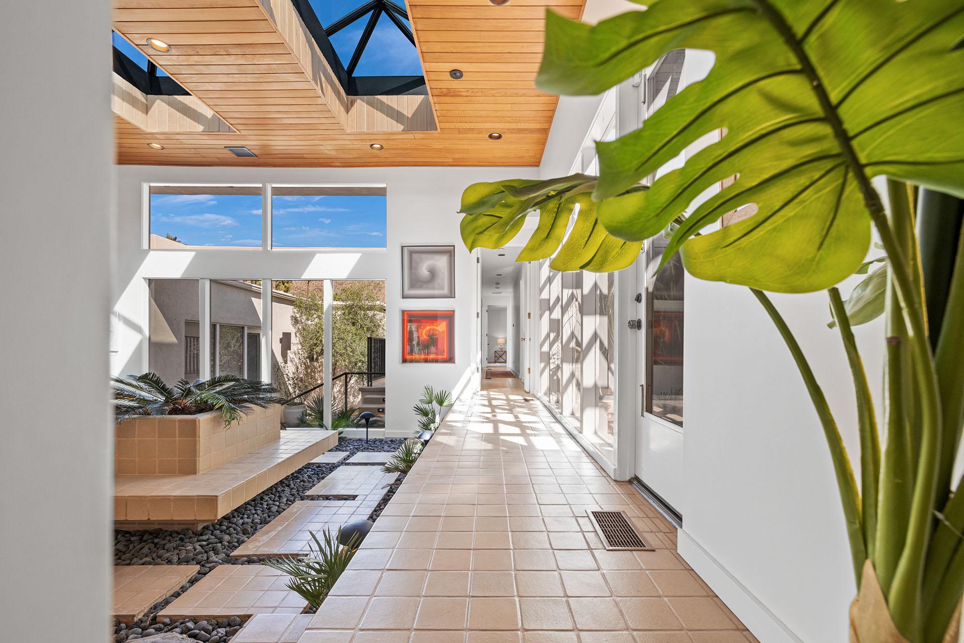 Dunham Estate Swanky Half Acre in South Palm Springs! gallery image 4