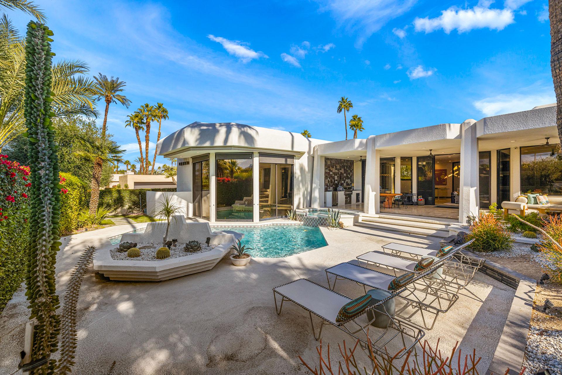 Stardust An architectural dream in Rancho Mirage gallery image 10