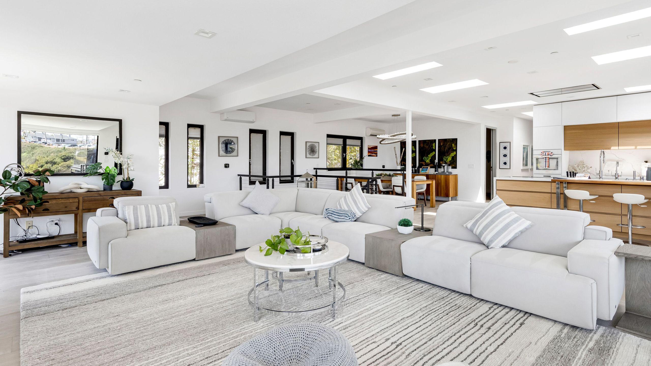 Steps to Beach+Shops, Oceanview, Hot Tub+Firepit | Moonlight Modern gallery image 8