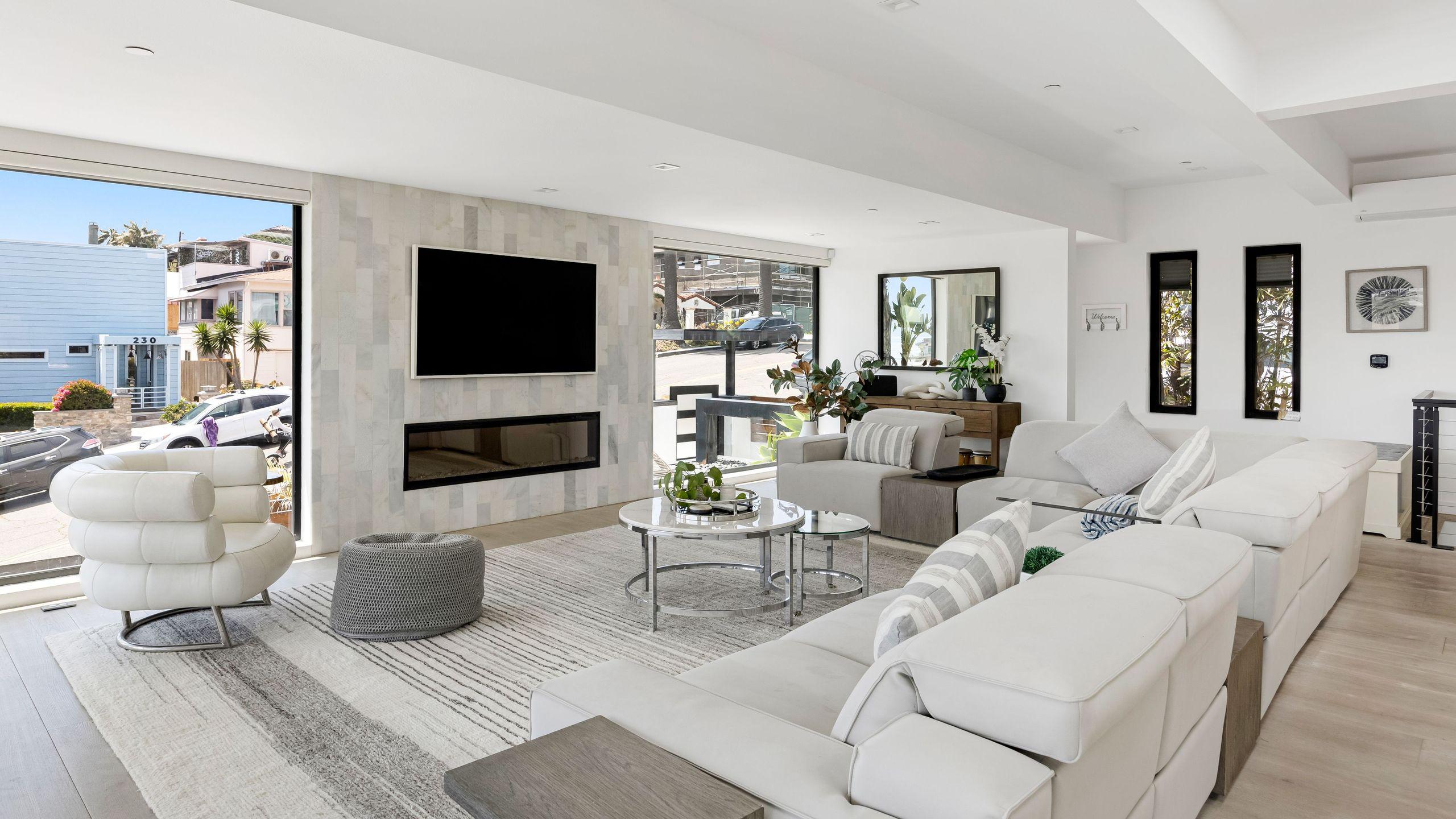 Steps to Beach+Shops, Oceanview, Hot Tub+Firepit | Moonlight Modern gallery image 9