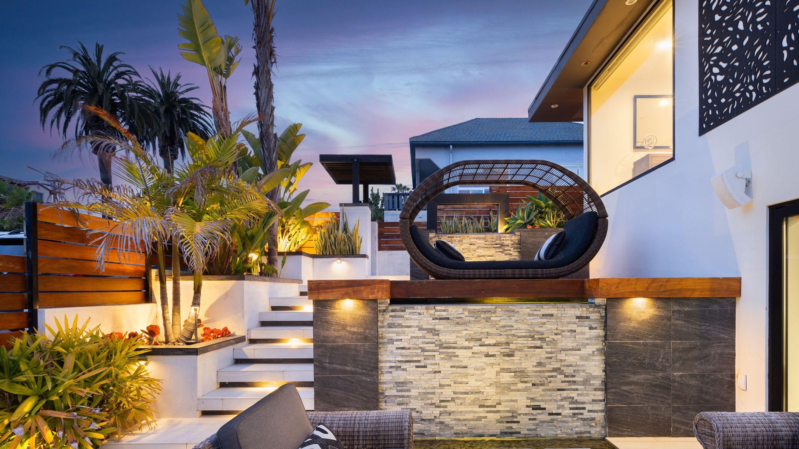 Steps to Beach+Shops, Oceanview, Hot Tub+Firepit | Moonlight Modern gallery image 3