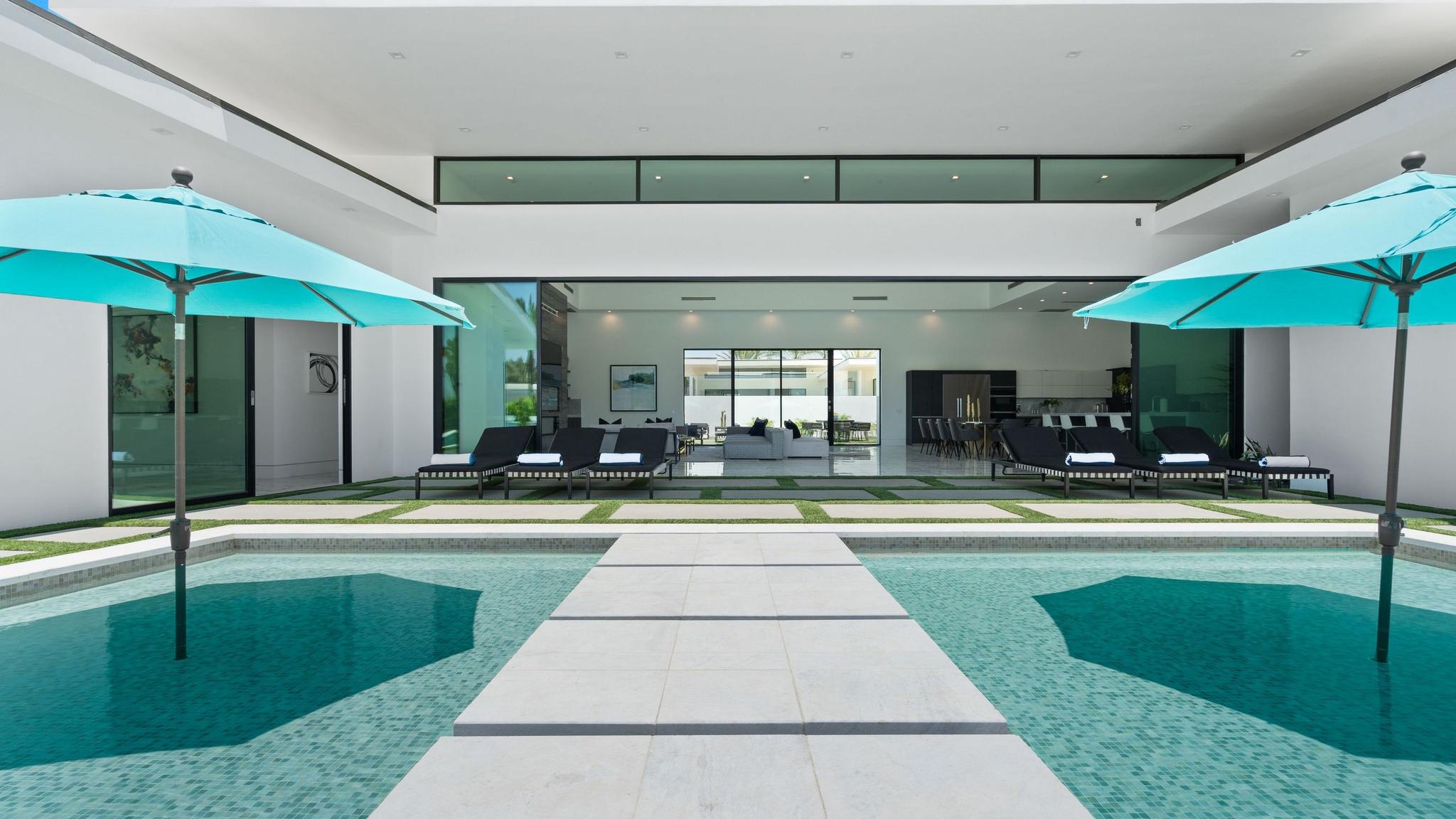 Bravo Villa #7 gallery image 5