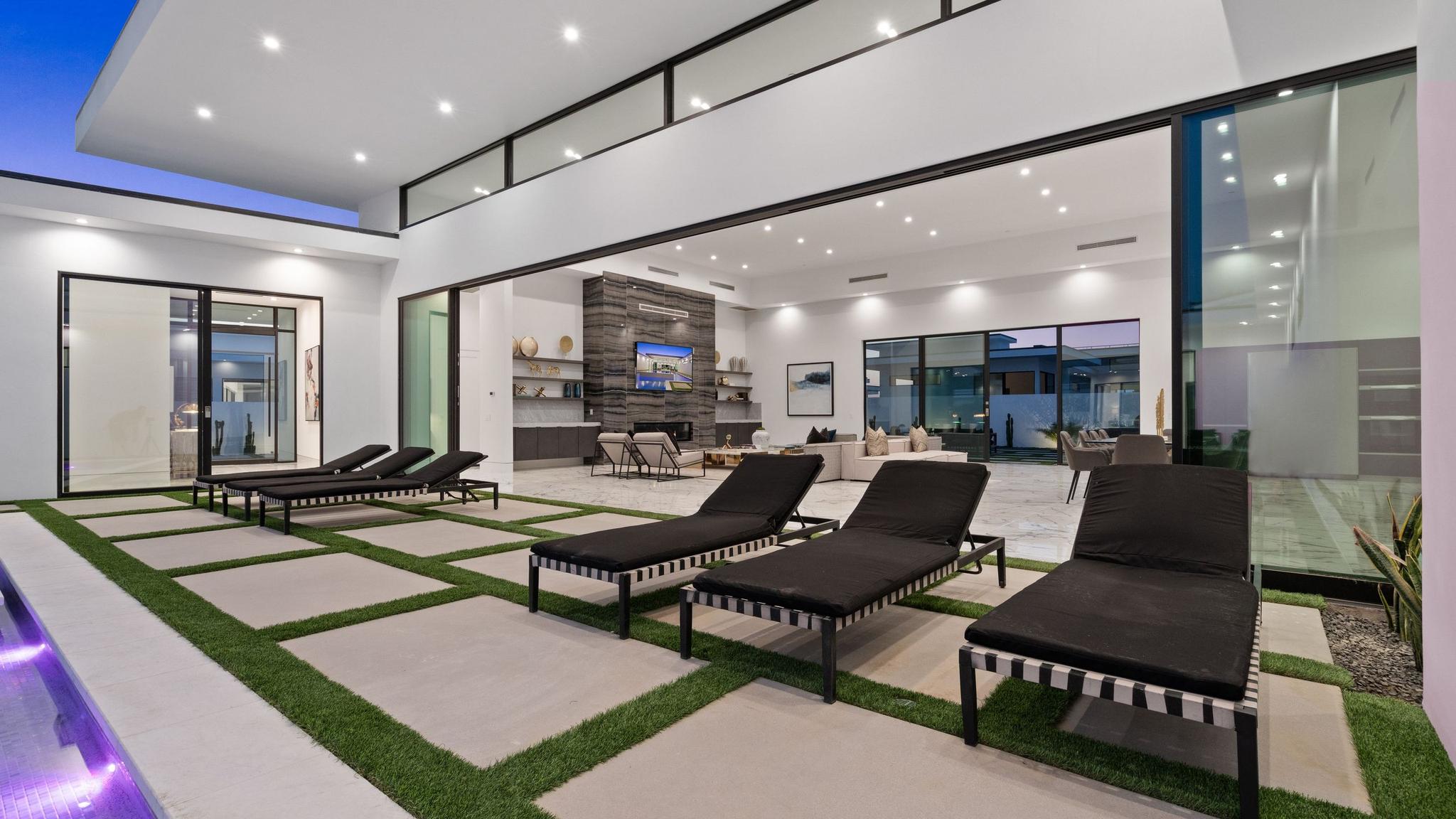 Bravo Villa #7 gallery image 9