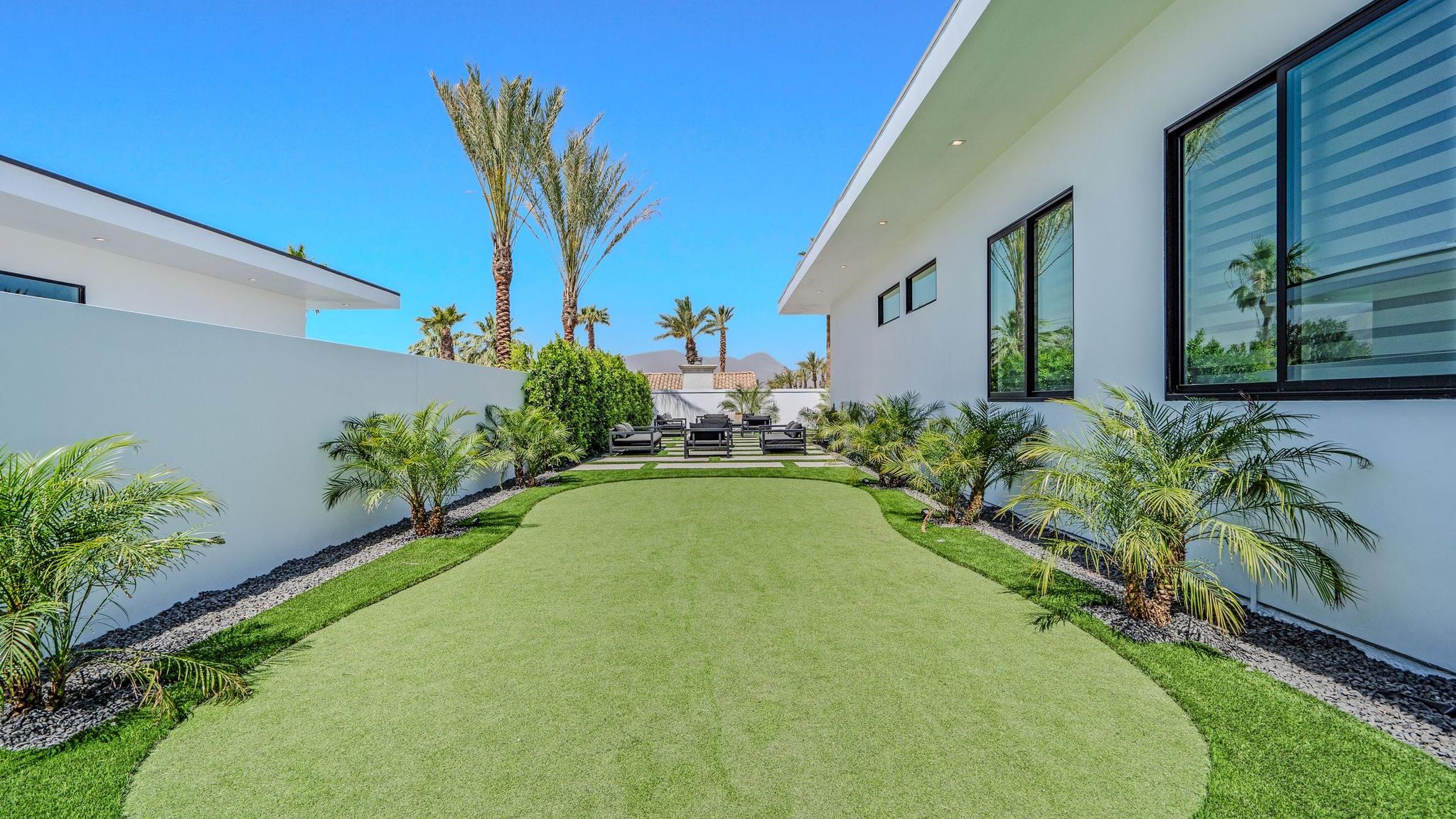 Bravo Villas gallery image 7
