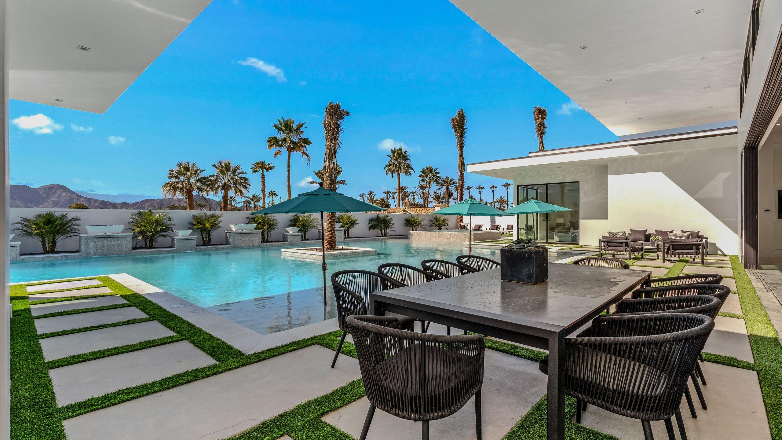 Fine 5-Bedroom Luxe Retreat w/ Pool & Hot Tub | Bravo Villa #15 gallery image 3