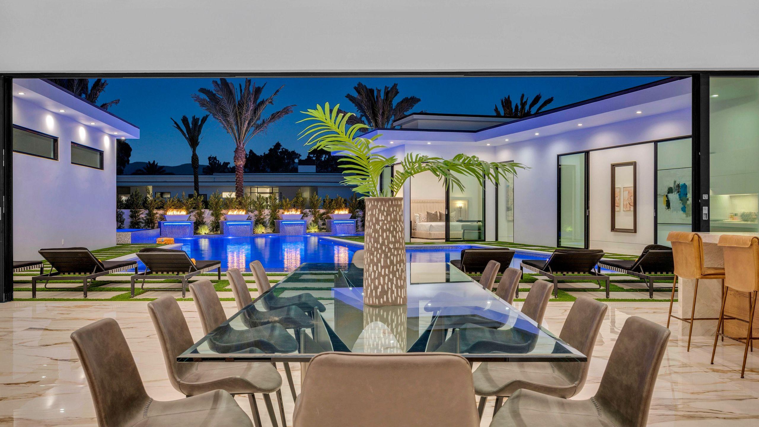 Bravo Villa Prime gallery image 10