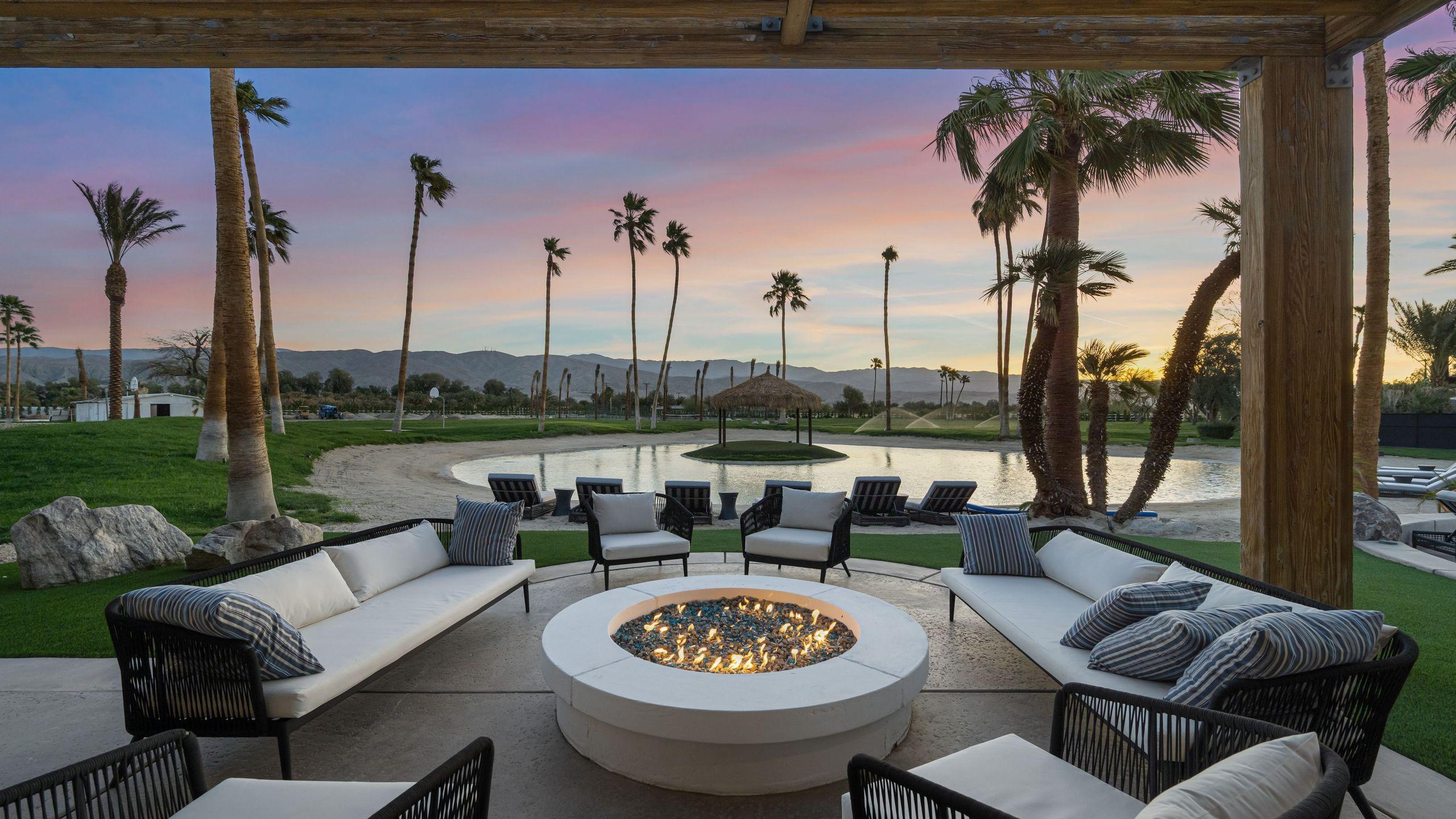 The Bravo Beach Club gallery image 10