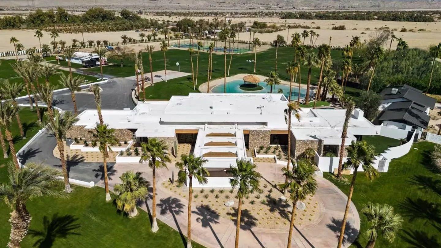 The Bravo Beach Club | Tennis, Beach, Basketball, Golf | Ultra-Luxe Compound gallery image 3