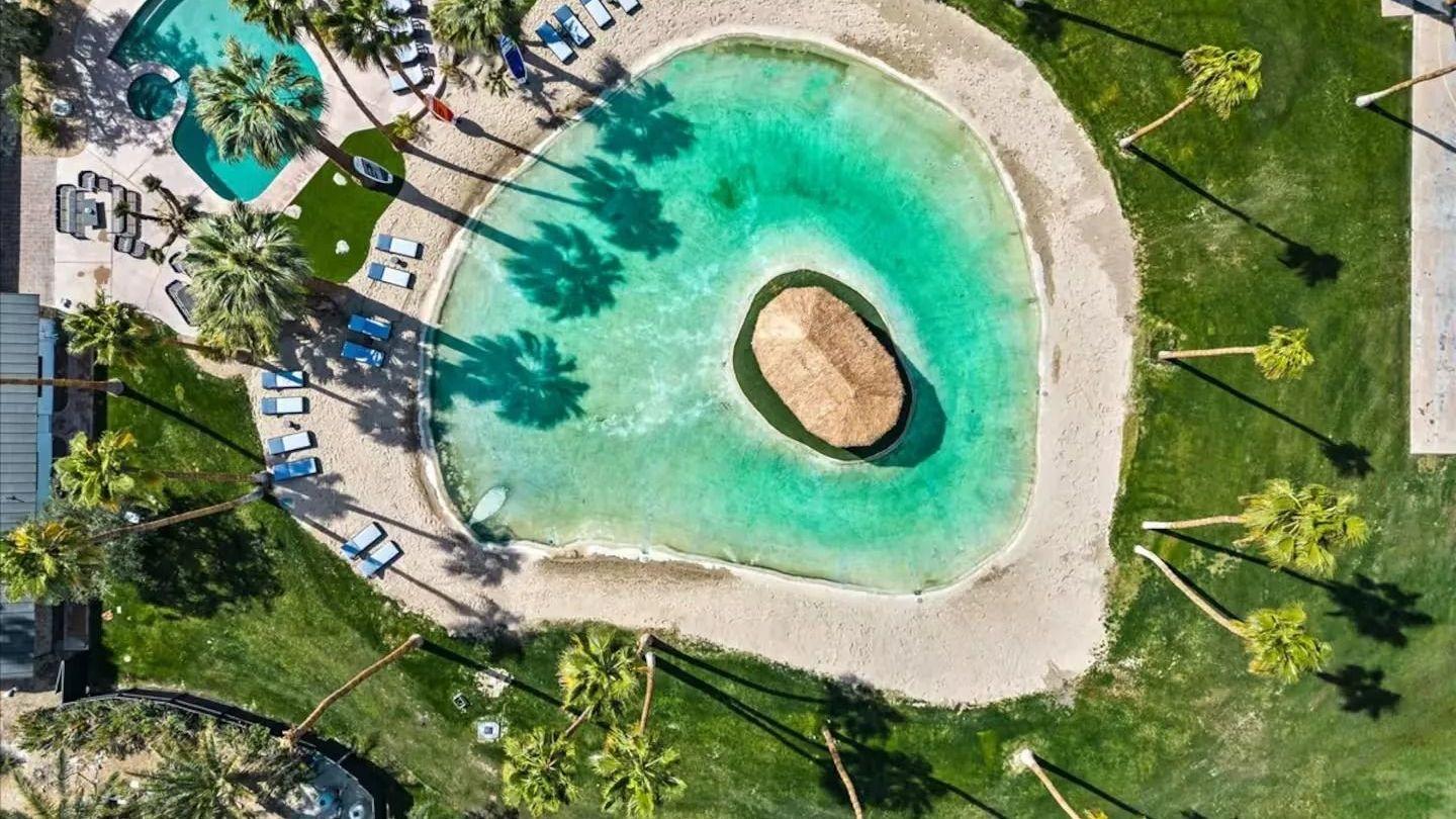 The Bravo Beach Club | Tennis, Beach, Basketball, Golf | Ultra-Luxe Compound gallery image 8