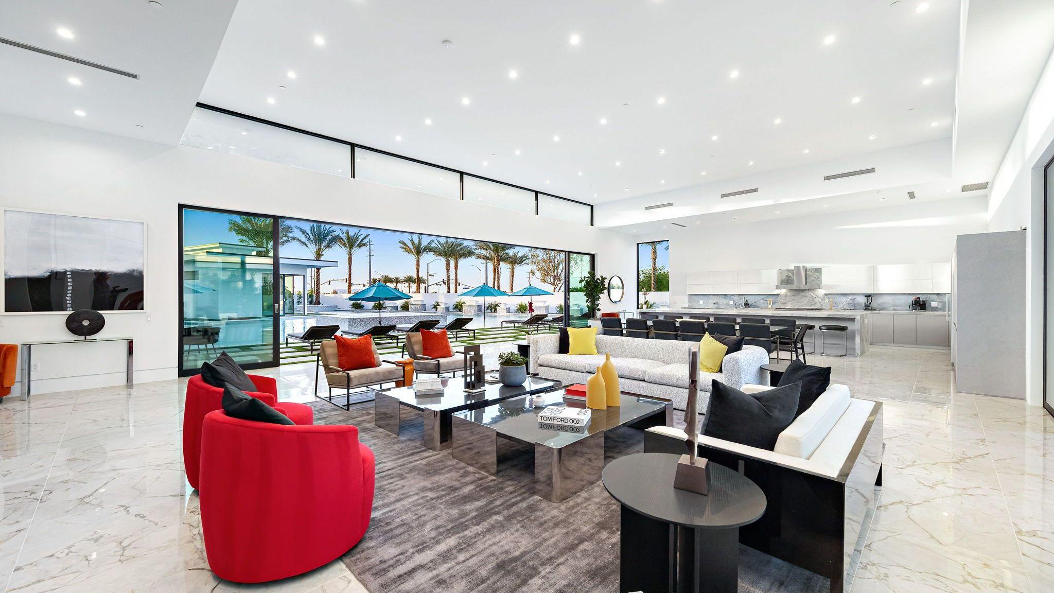 Sleeps 23 | Luxury Villa w/ Pool, Hot Tub & Pickleball Court | Bravo Villa #10 gallery image 2