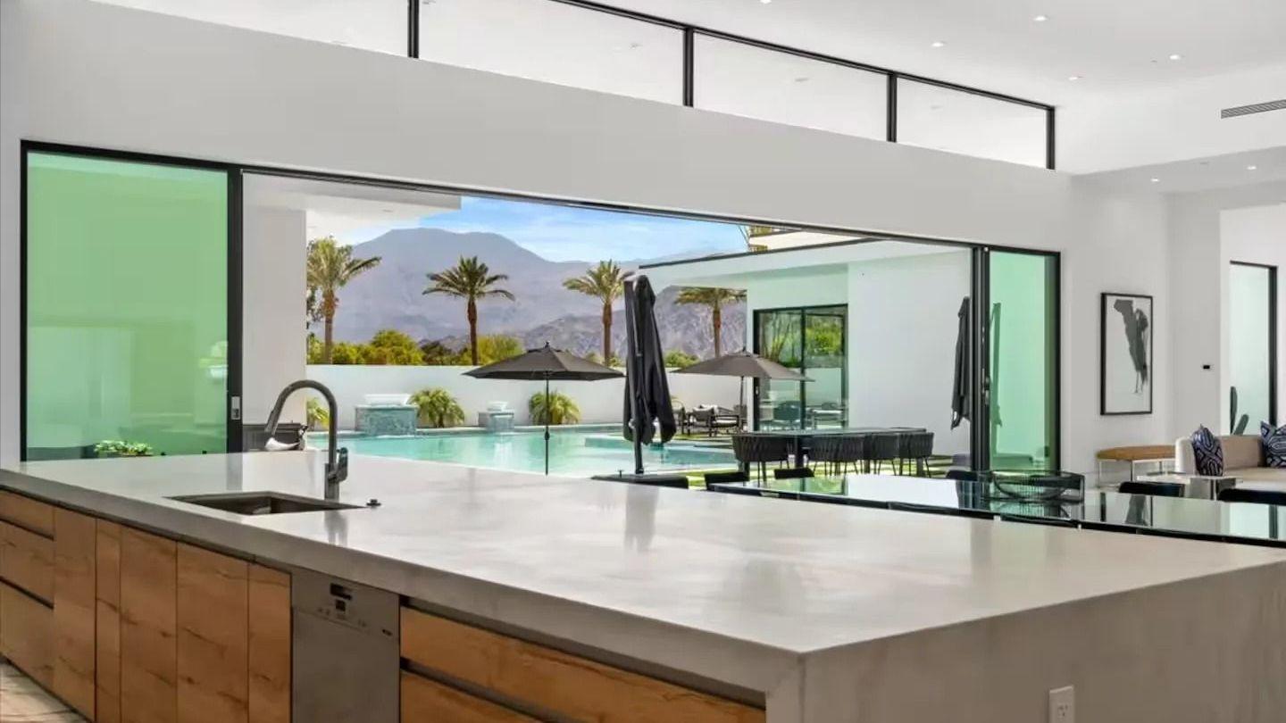 Bravo Villa #11 gallery image 8