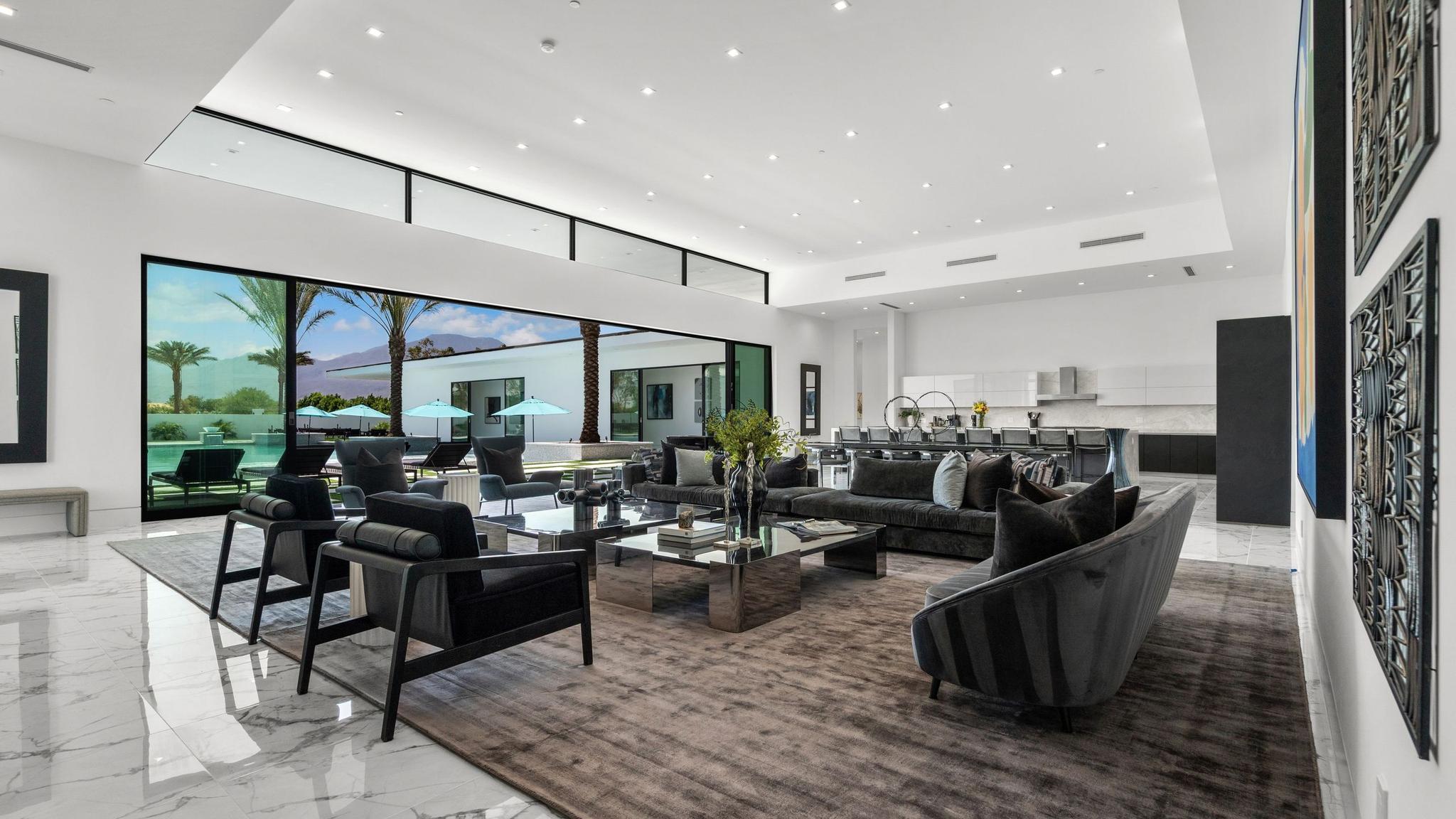 Bravo Villa #12 gallery image 9