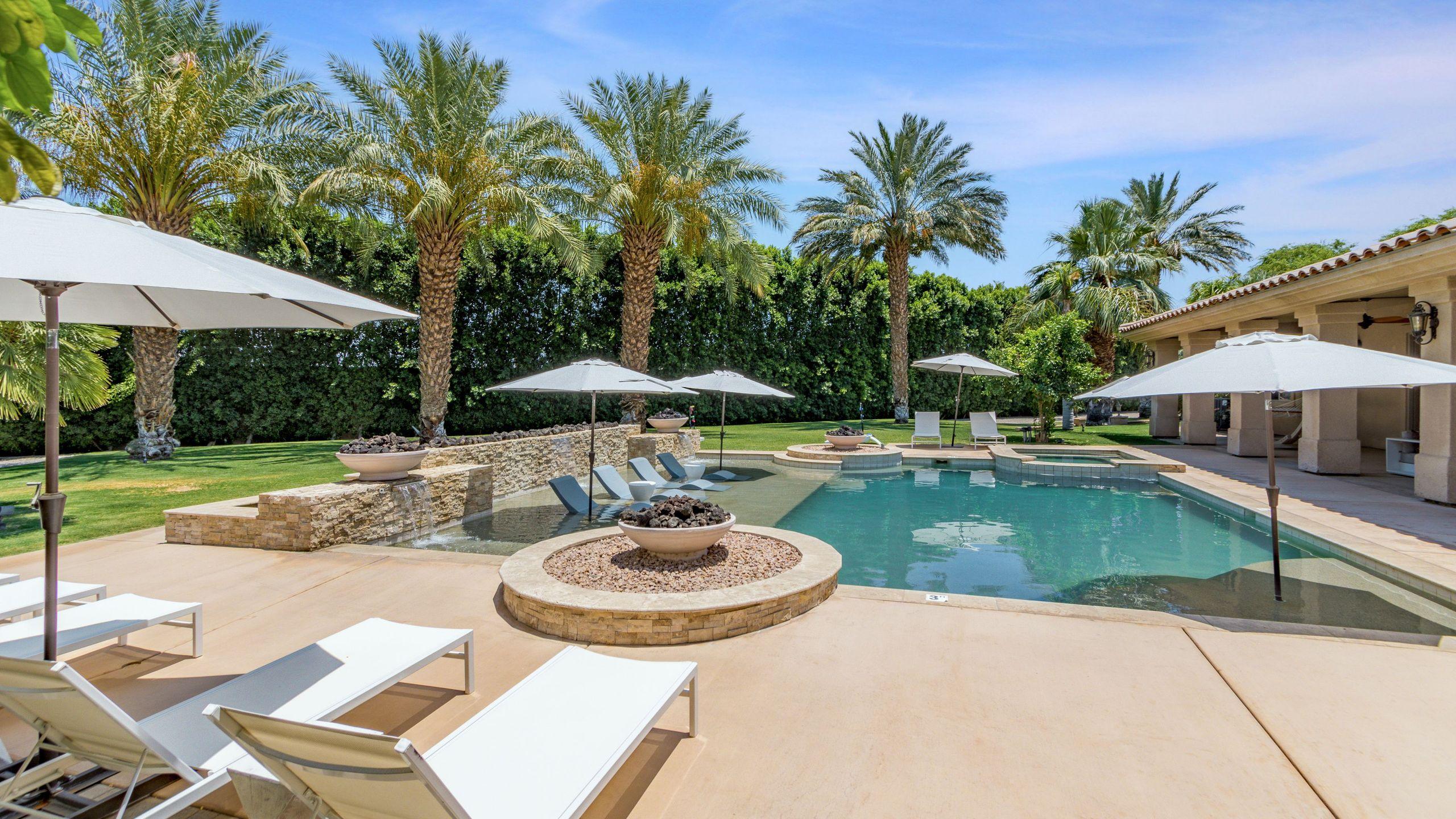 The Date Palm Estate | Luxurious Private Retreat! gallery image 9