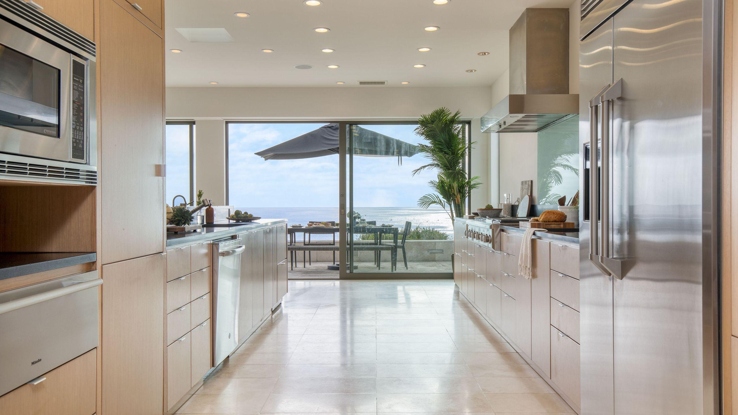 Jewel | Panoramic Ocean Views in La Jolla! gallery image 6