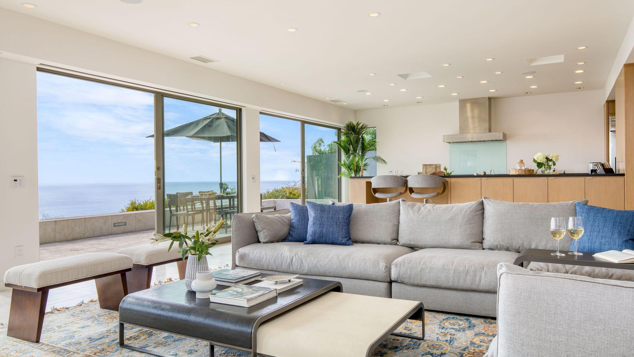 Jewel | Panoramic Ocean Views in La Jolla! gallery image 5