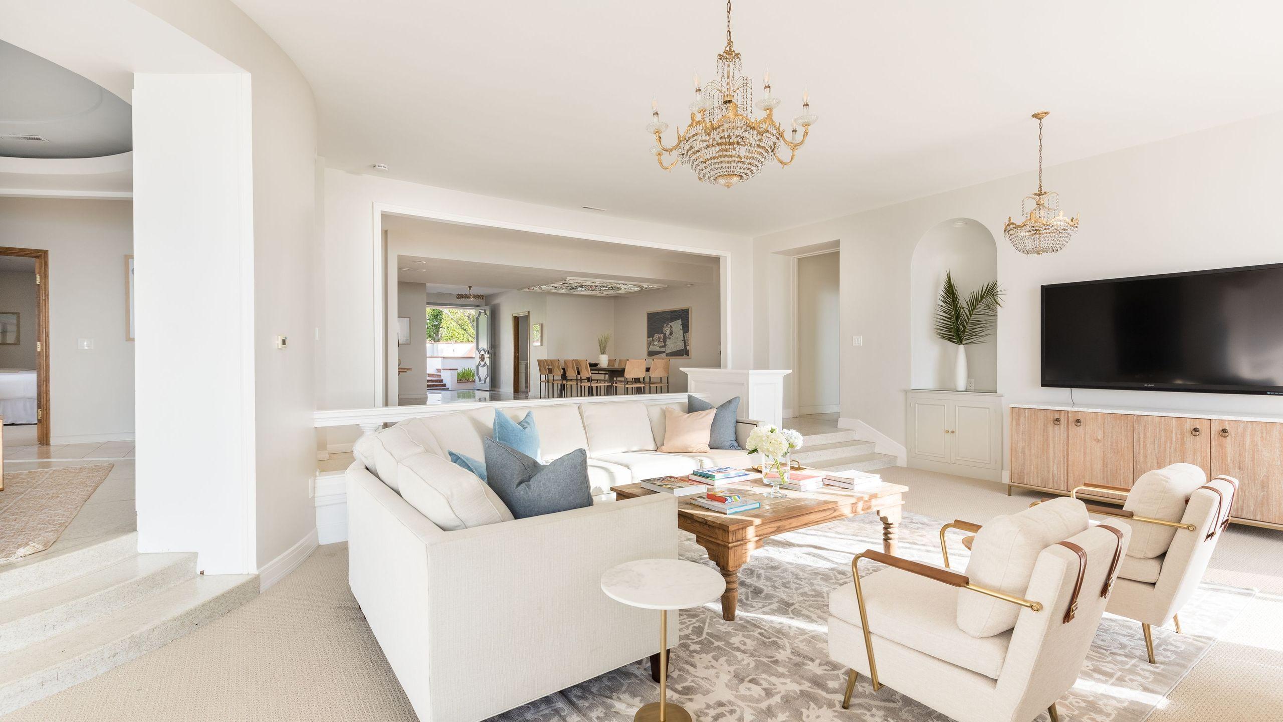 Stunning Estate w/ Ocean View, Pool, Spa, Bocce • Sleeps 20 | Vista gallery image 8
