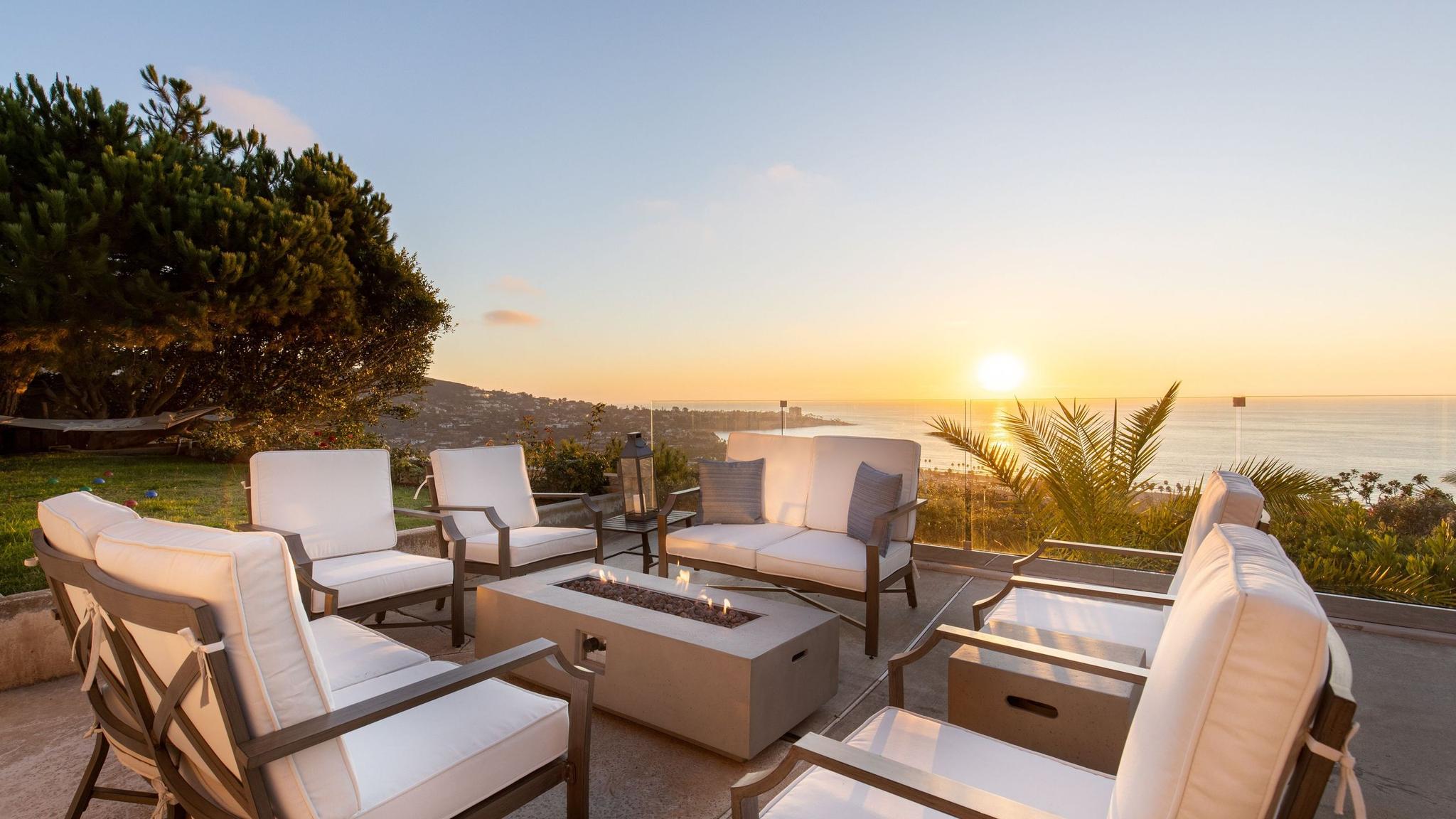 Vista La Jolla Estate gallery image 2