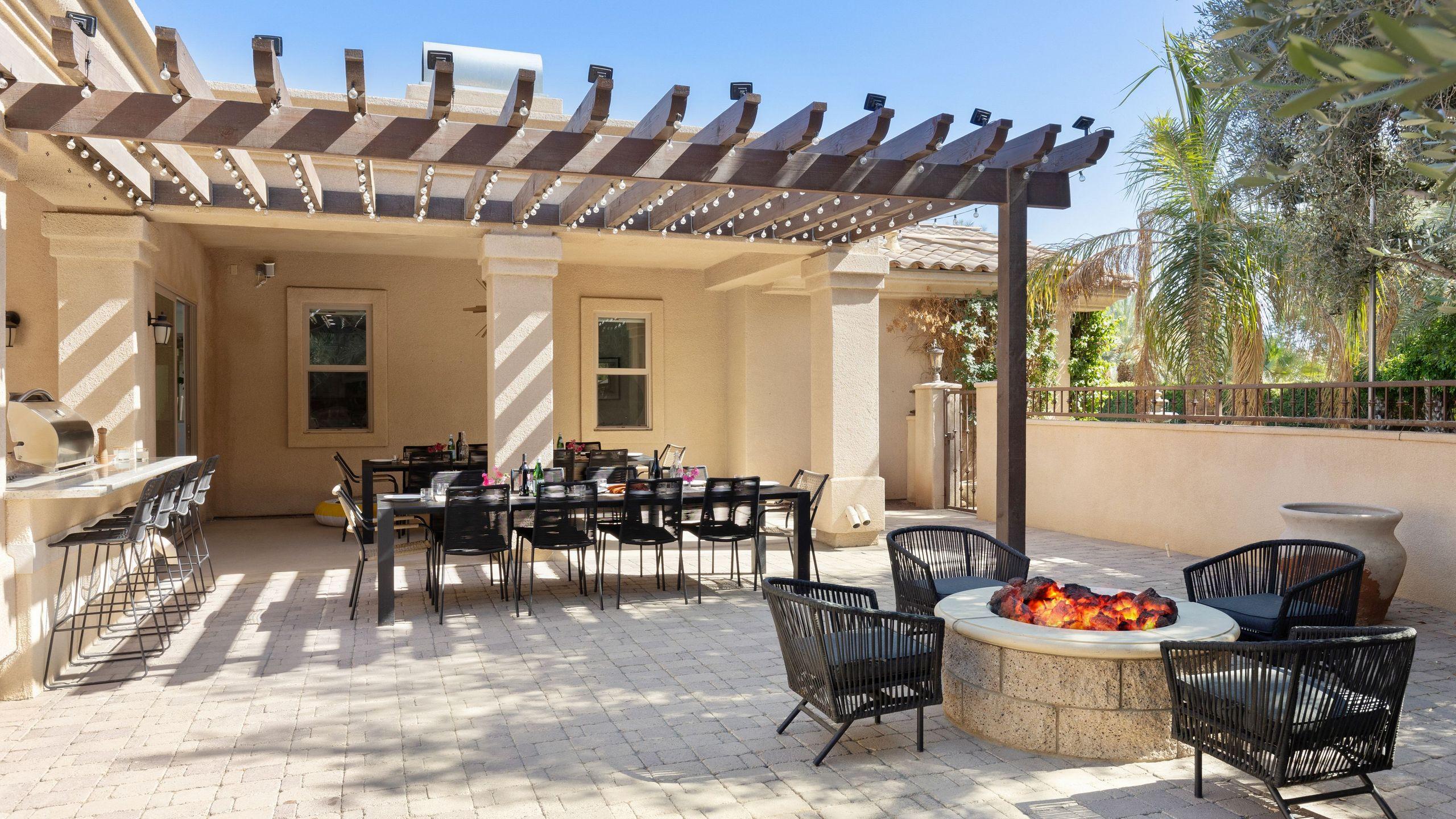 The Date Palm Estate | Luxurious Private Retreat! gallery image 7