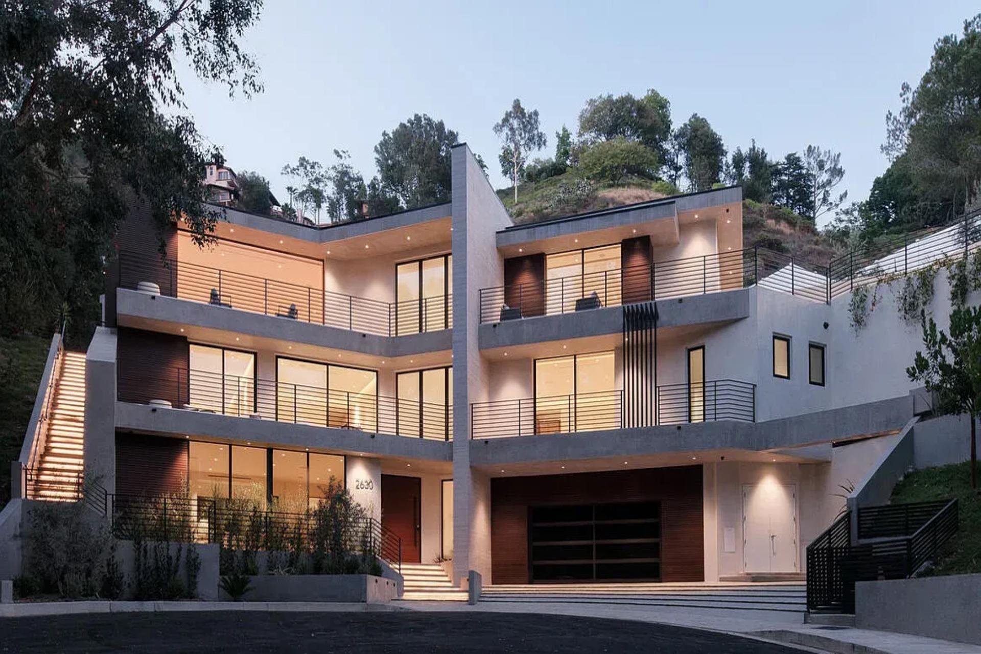 Crown Ridge Estate