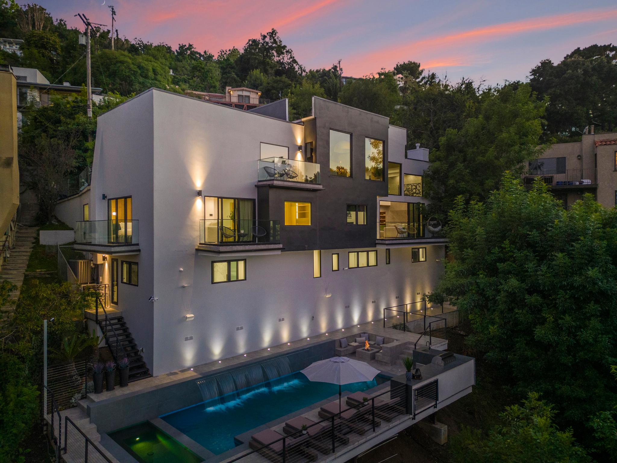 Caverna Estate gallery image 1