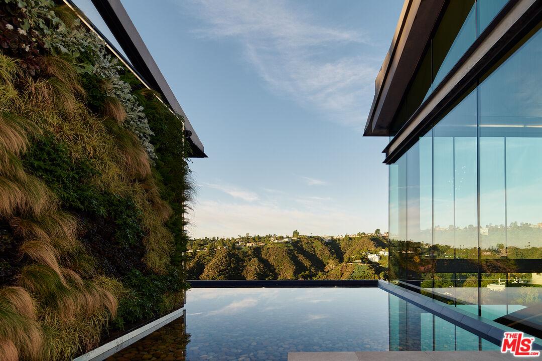 Bel Air Luxury Mansion gallery image 10