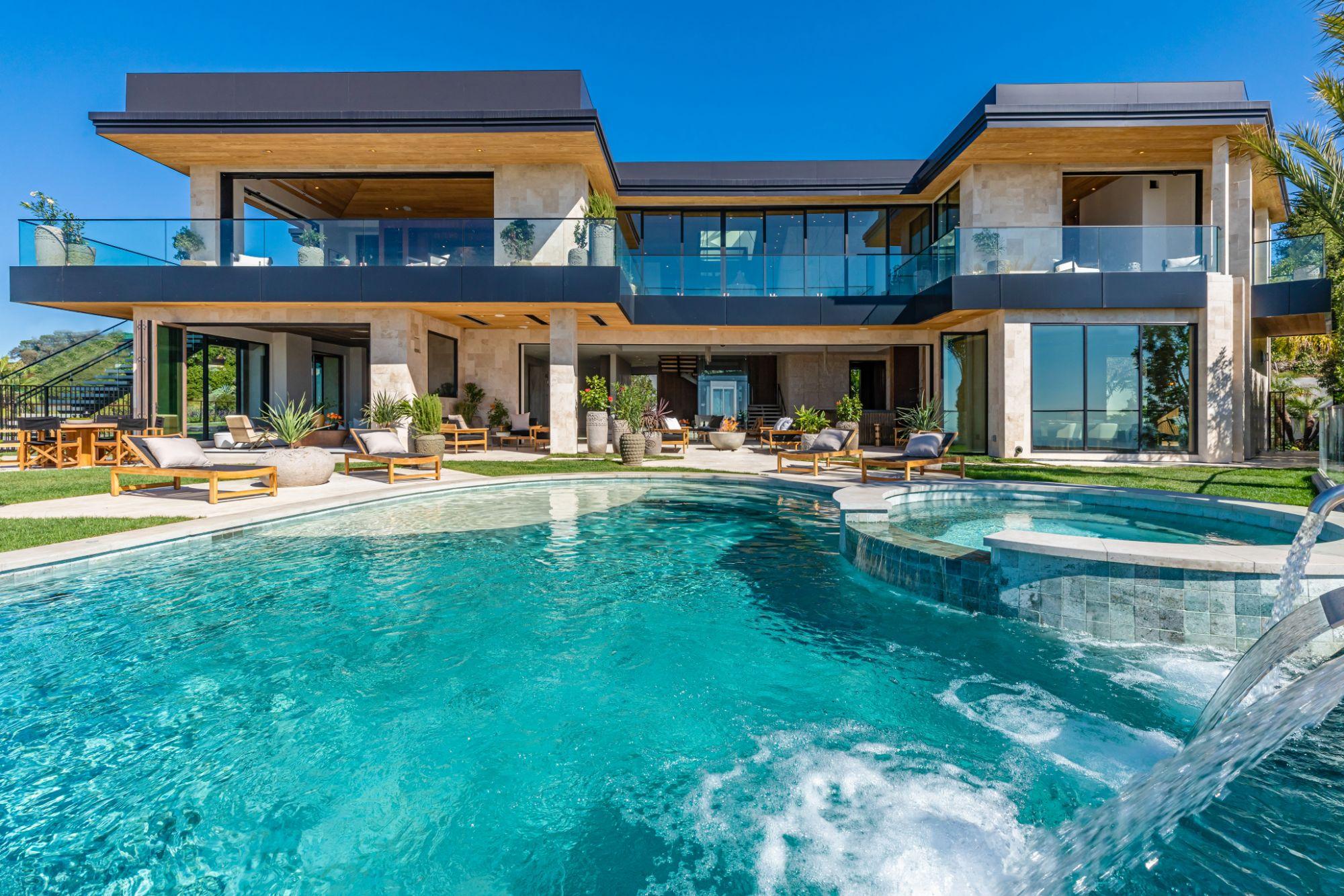 Villa Summit gallery image 2