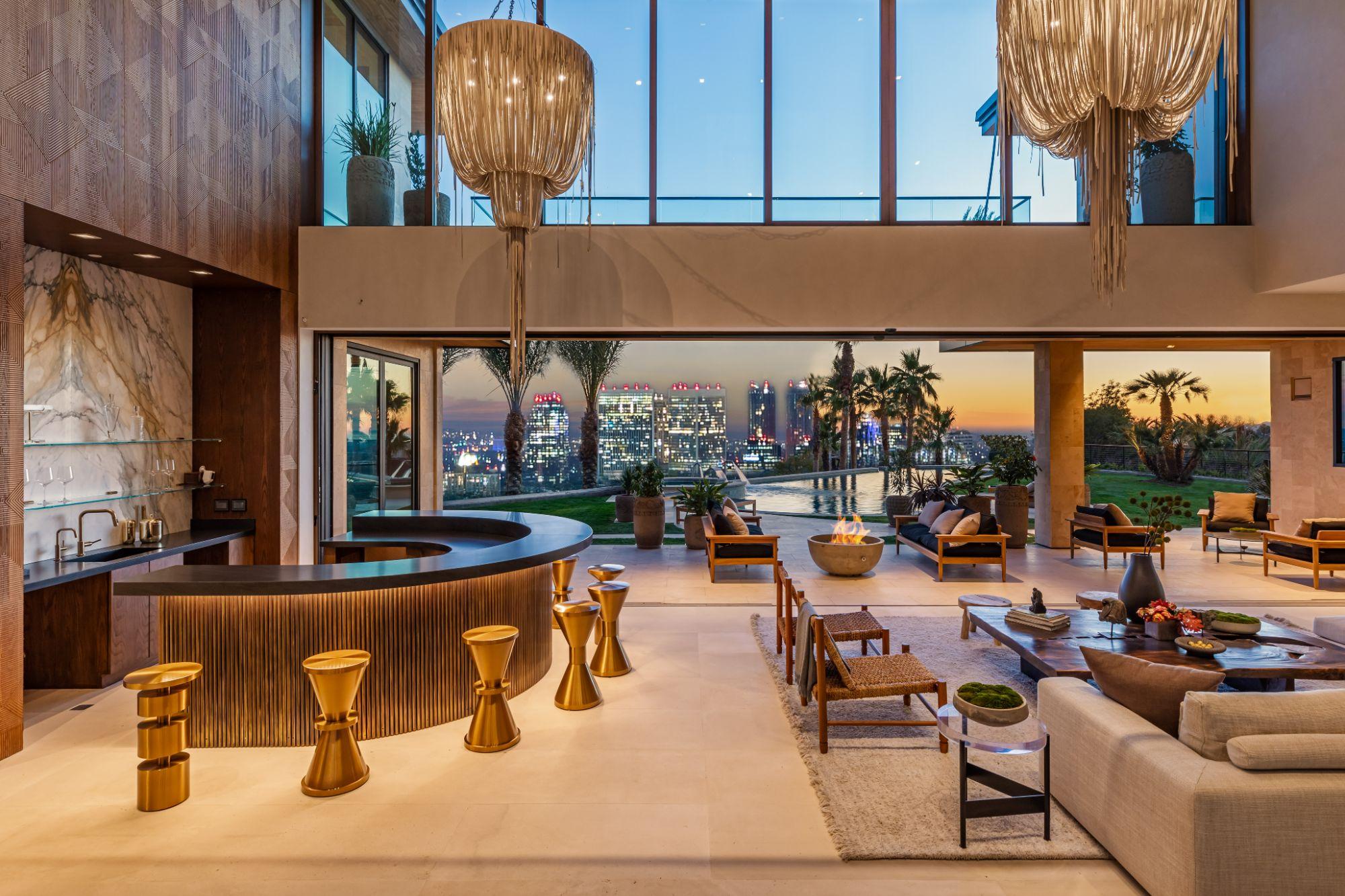 Villa Summit gallery image 3