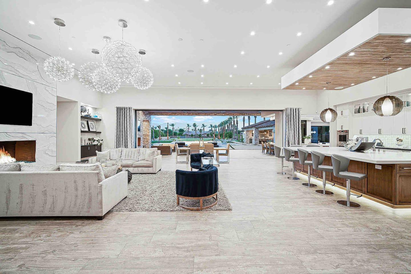 Palm Desert Estate gallery image 10