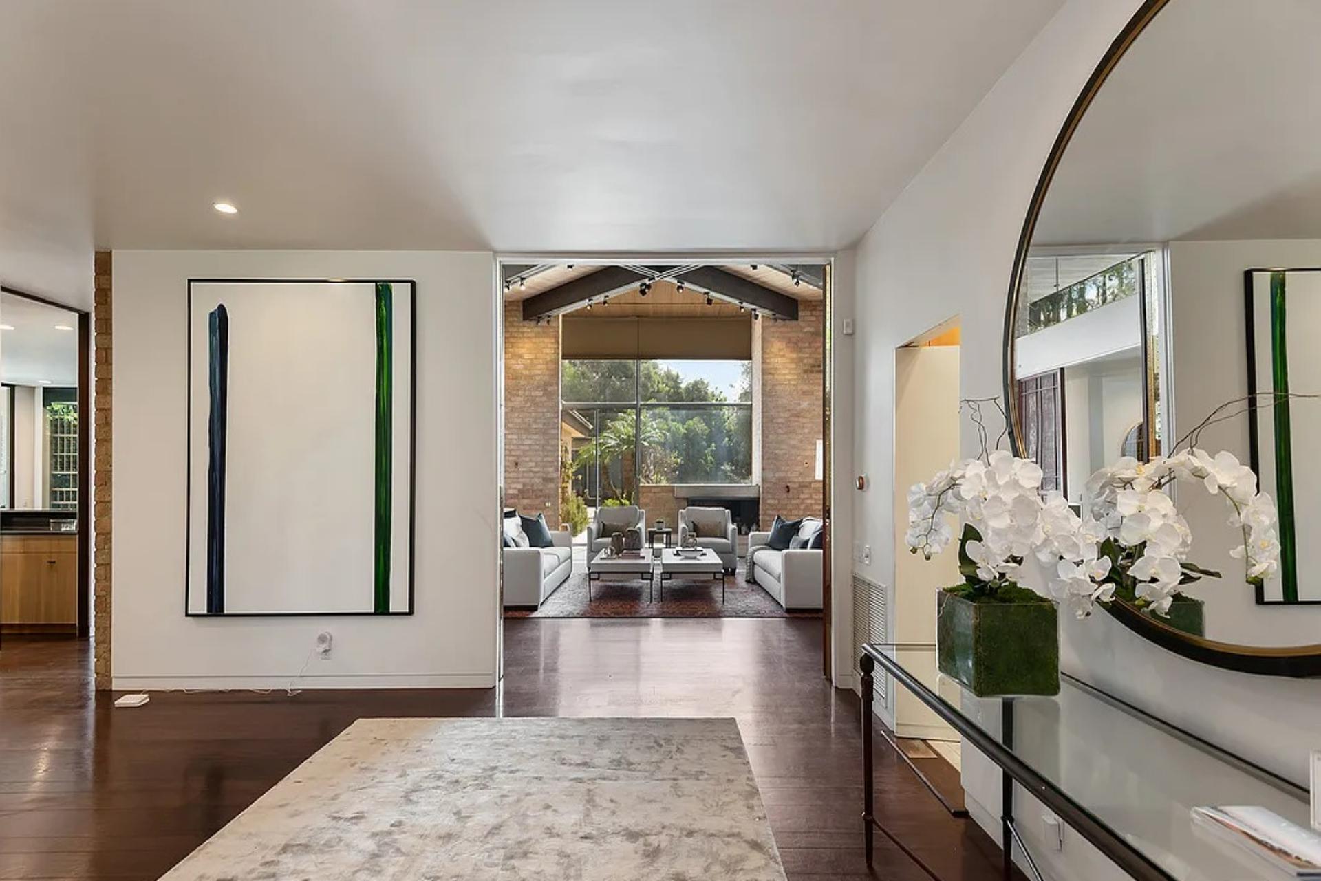Summit Estate gallery image 6