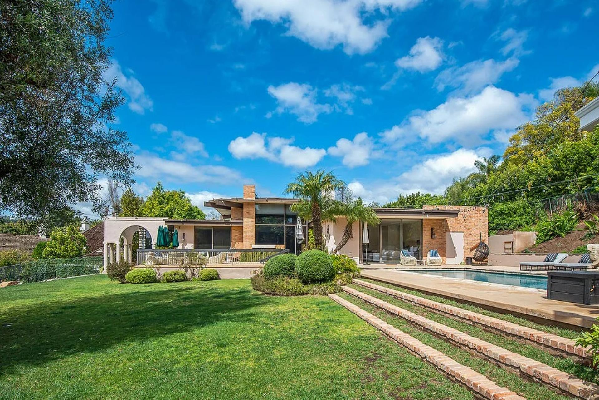 Summit Estate gallery image 1