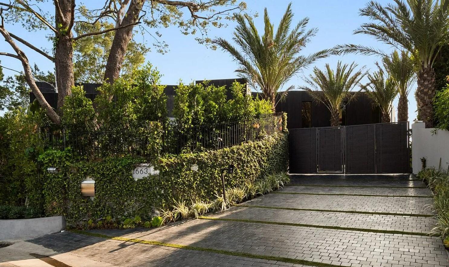 G Summit Estate gallery image 8