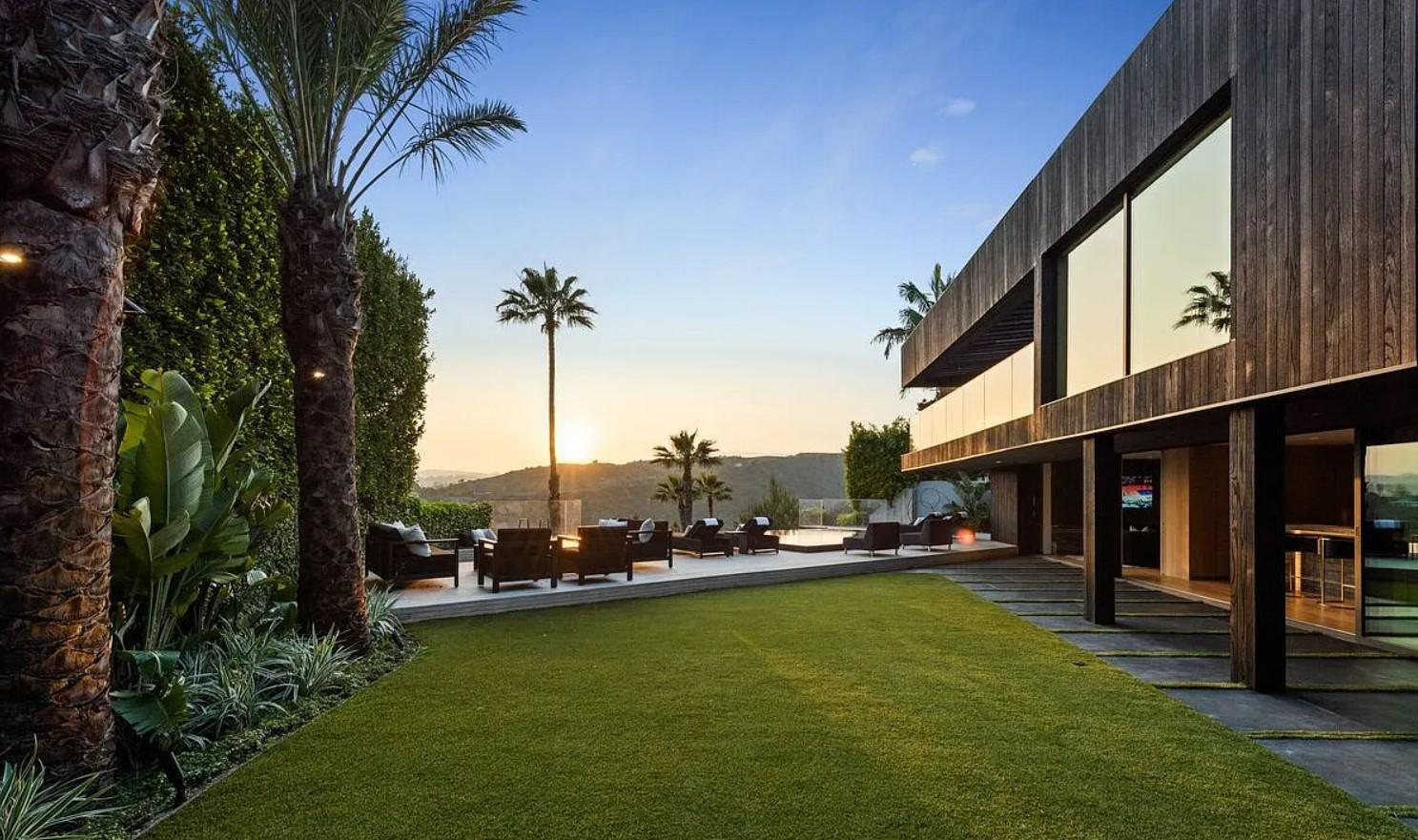 G Summit Estate gallery image 4