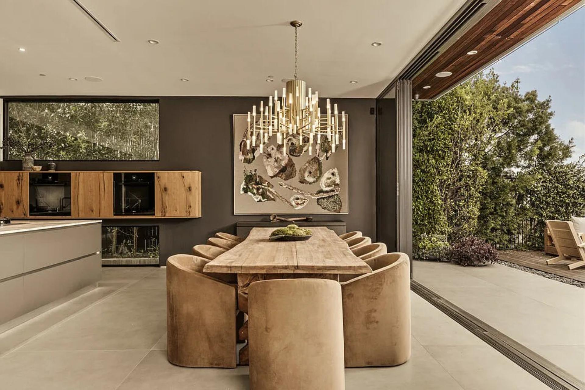H Stradella Villa gallery image 8