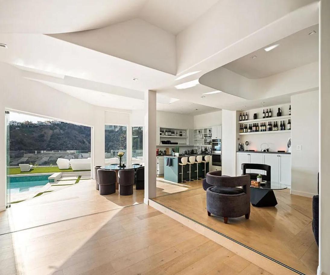 Electra Drive gallery image 8